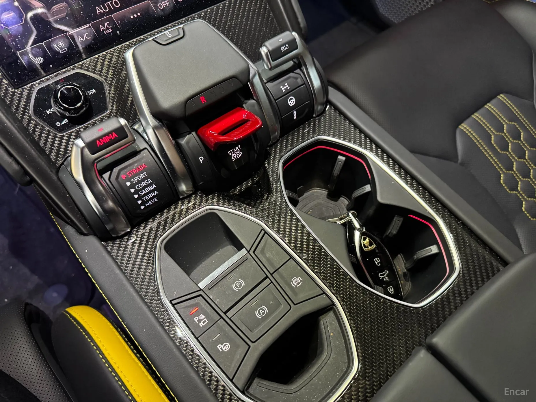 Lamborghini Urus превью 15