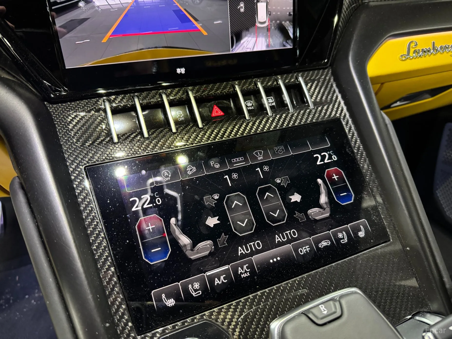 Lamborghini Urus превью 17
