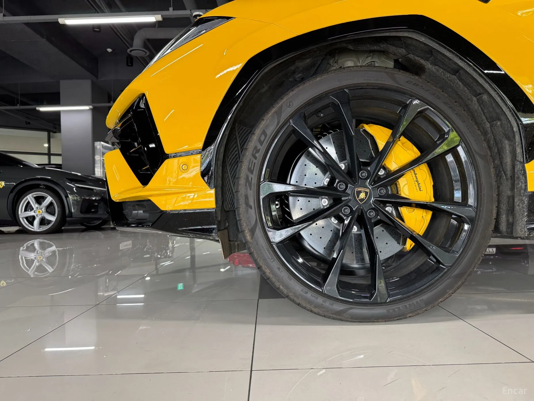 Lamborghini Urus превью 4