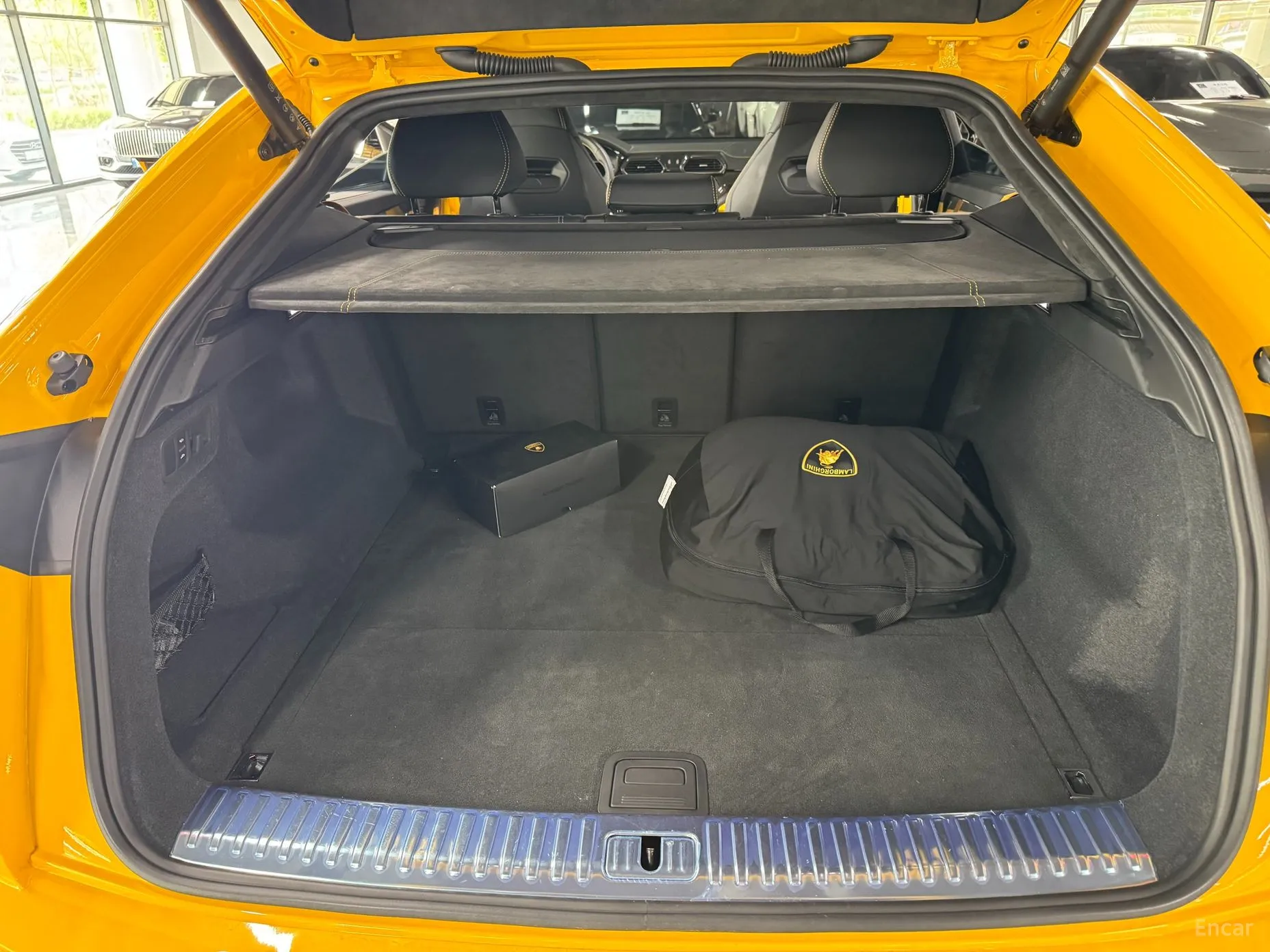 Lamborghini Urus превью 5