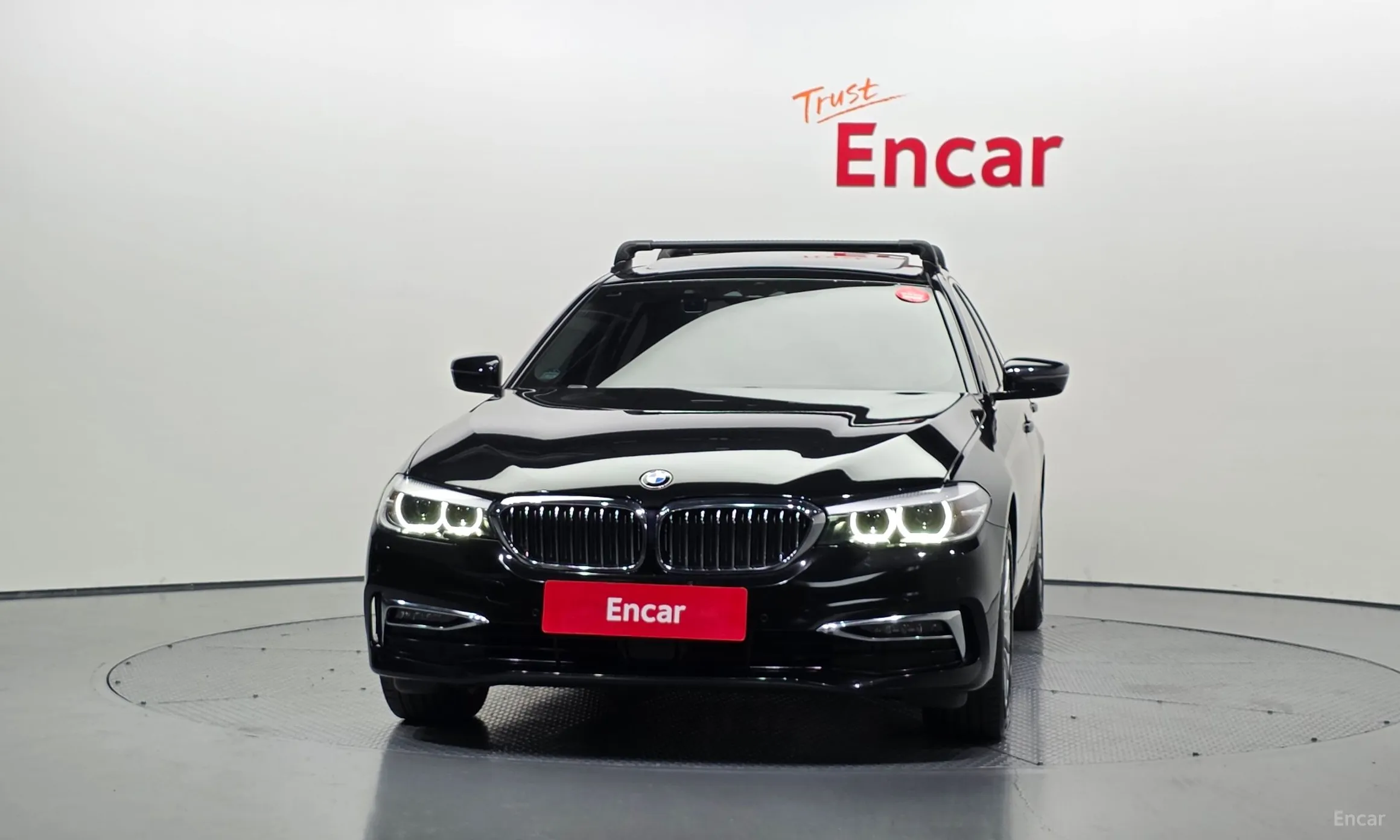 BMW 5 Series (G30) превью 3