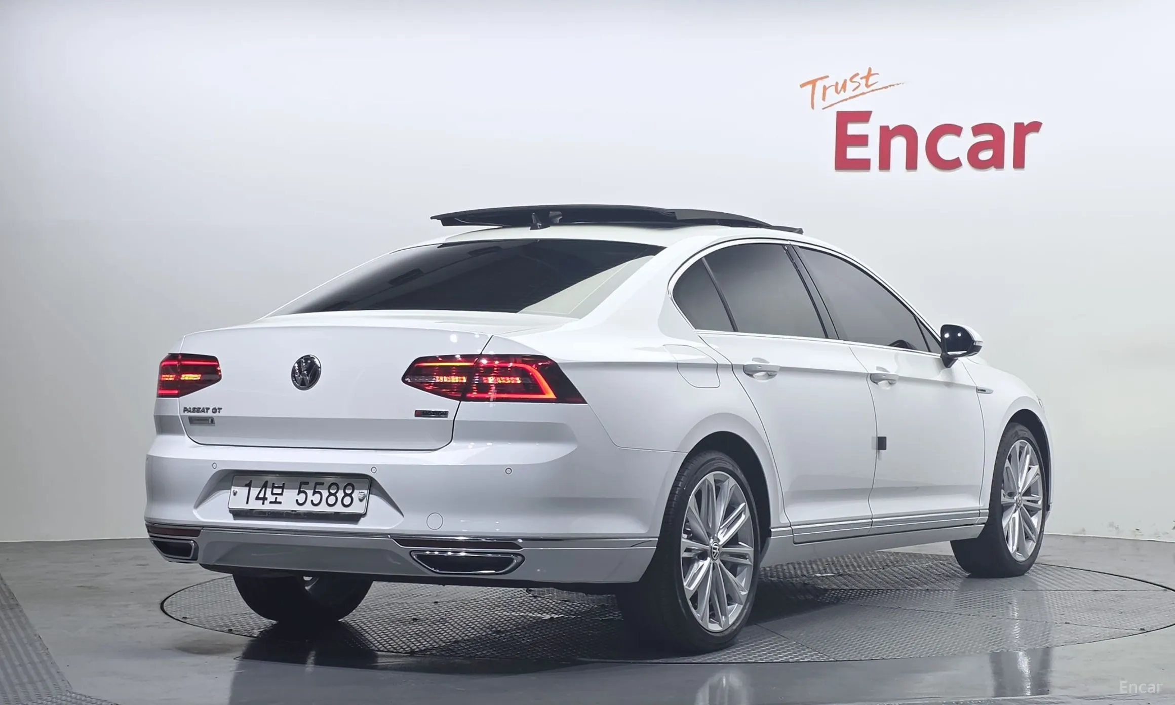 Volkswagen Passat GT (B8)