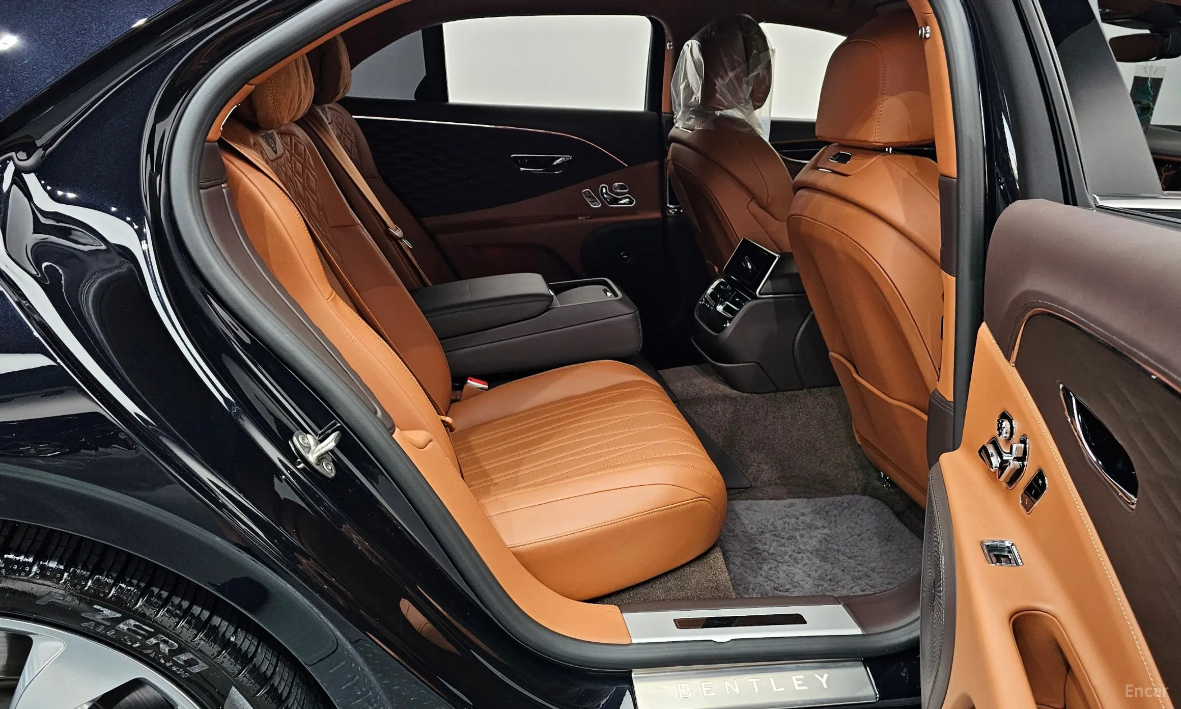 Bentley Flying Spur 3rd Generation превью 11