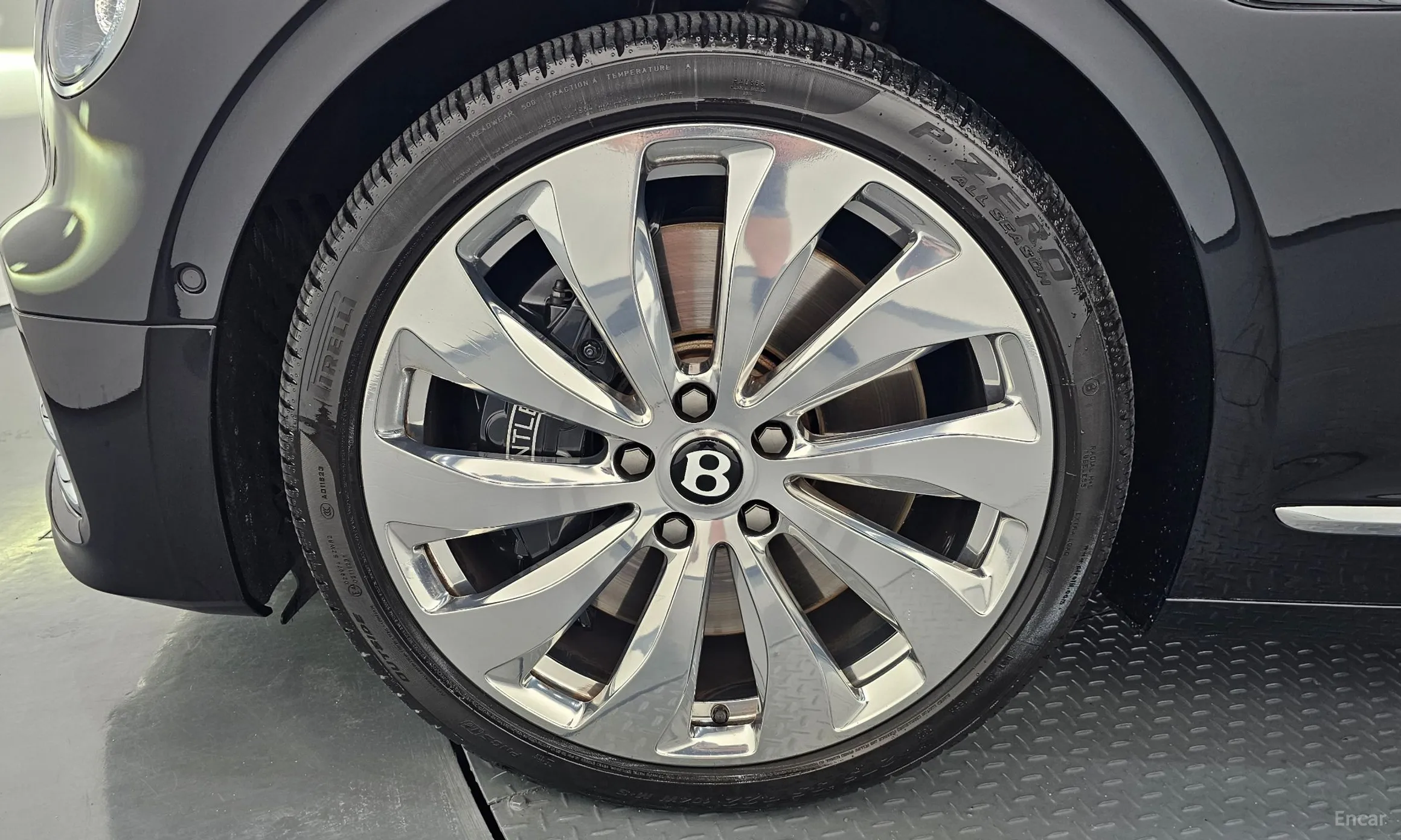 Bentley Flying Spur 3rd Generation превью 5