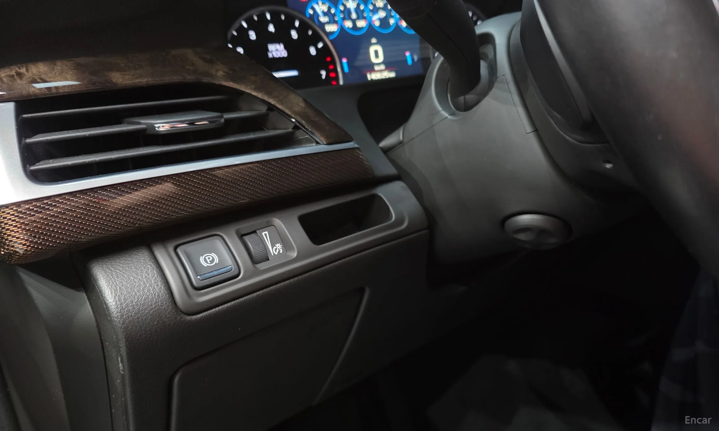 Cadillac CT6 превью 16