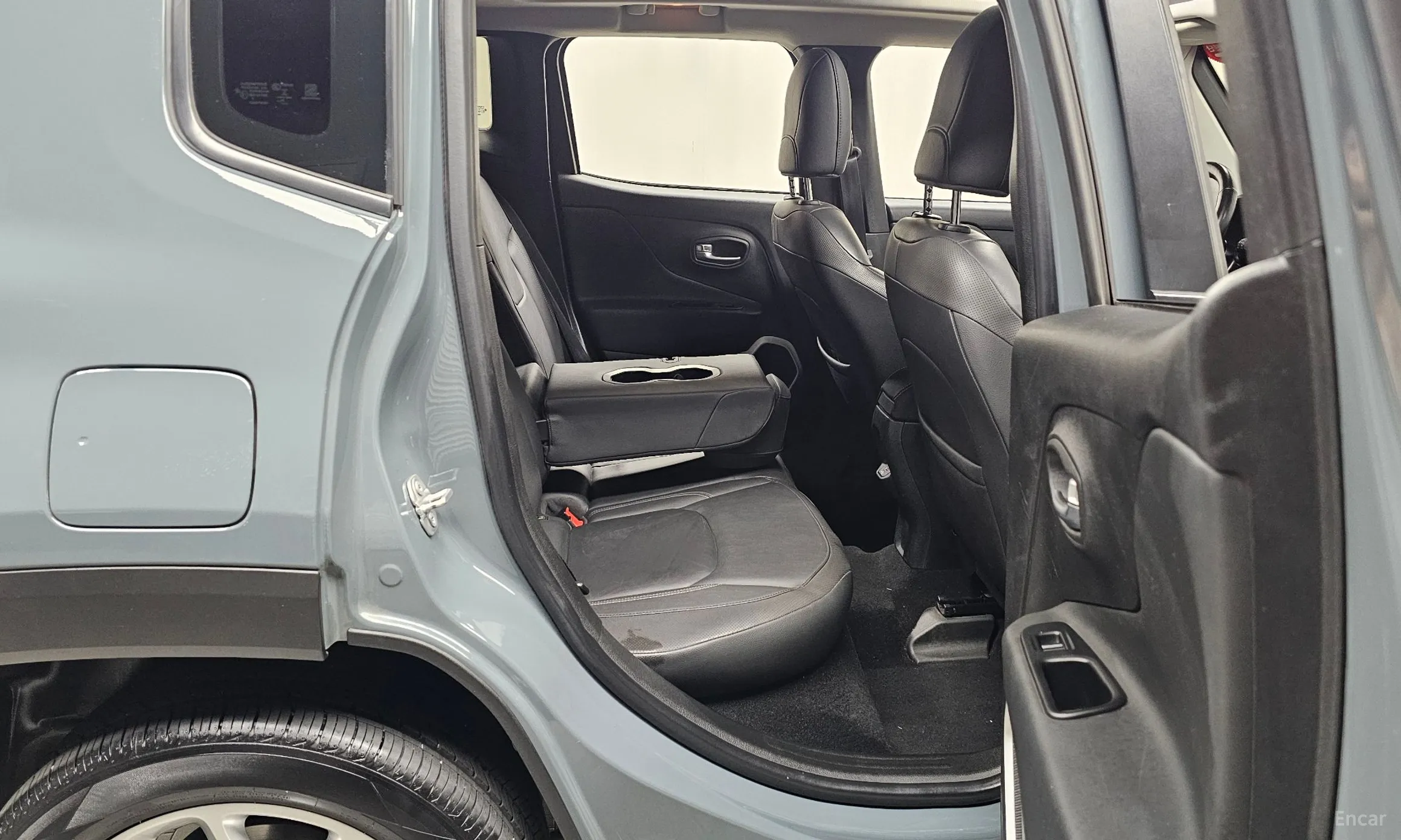 Jeep Renegade превью 12