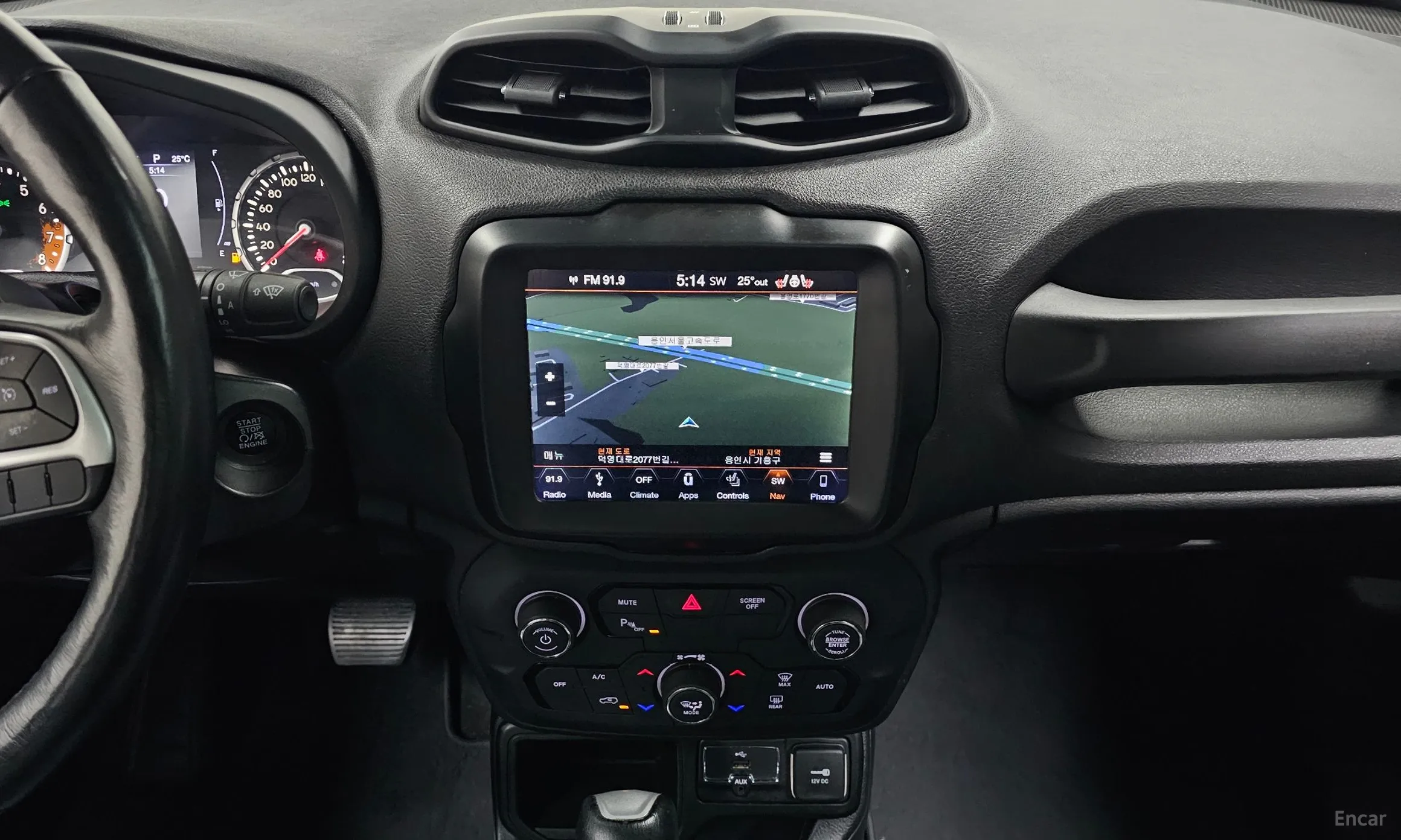 Jeep Renegade превью 16