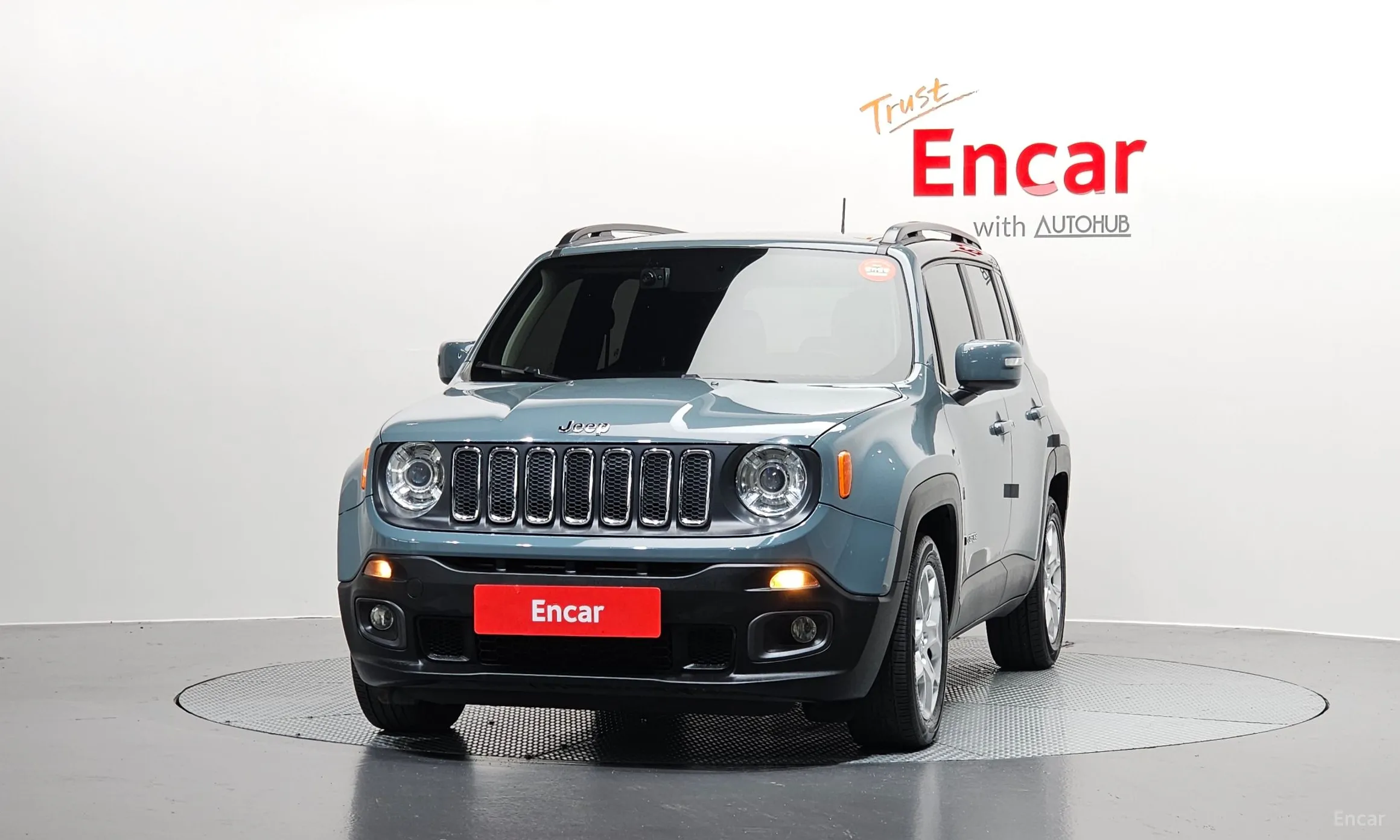 Jeep Renegade превью 3