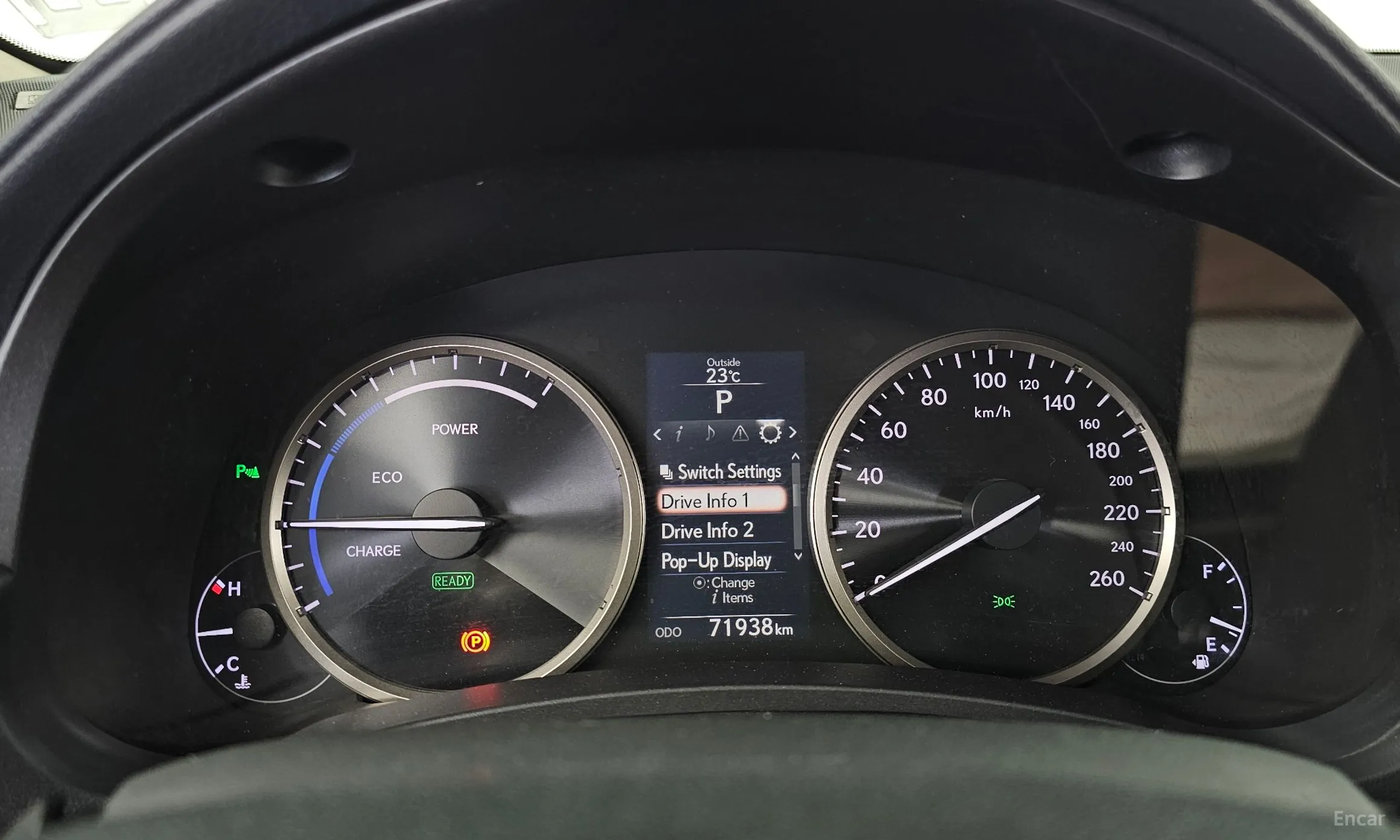 Lexus NX300h превью 8