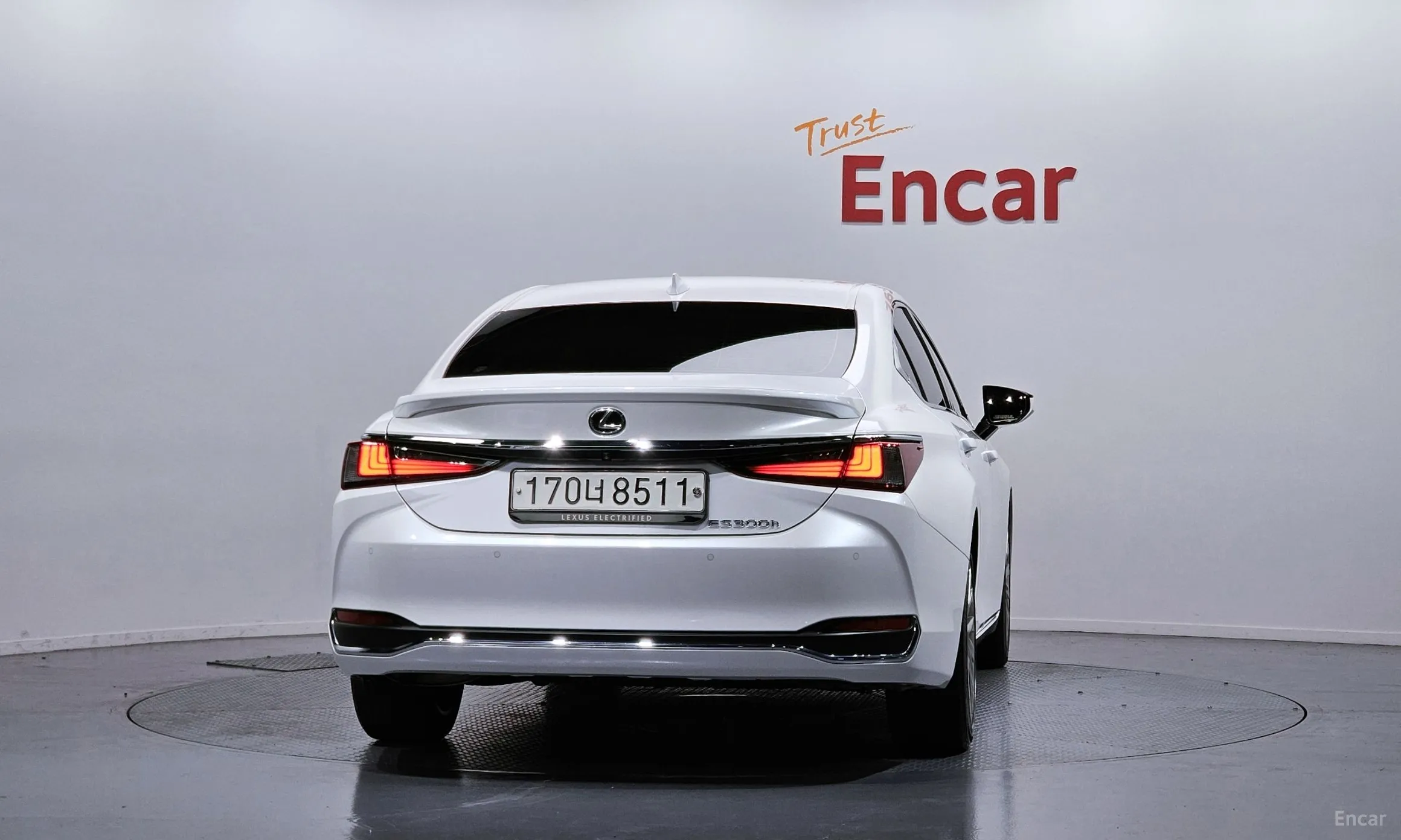 Lexus ES300h 7th Generation превью 4