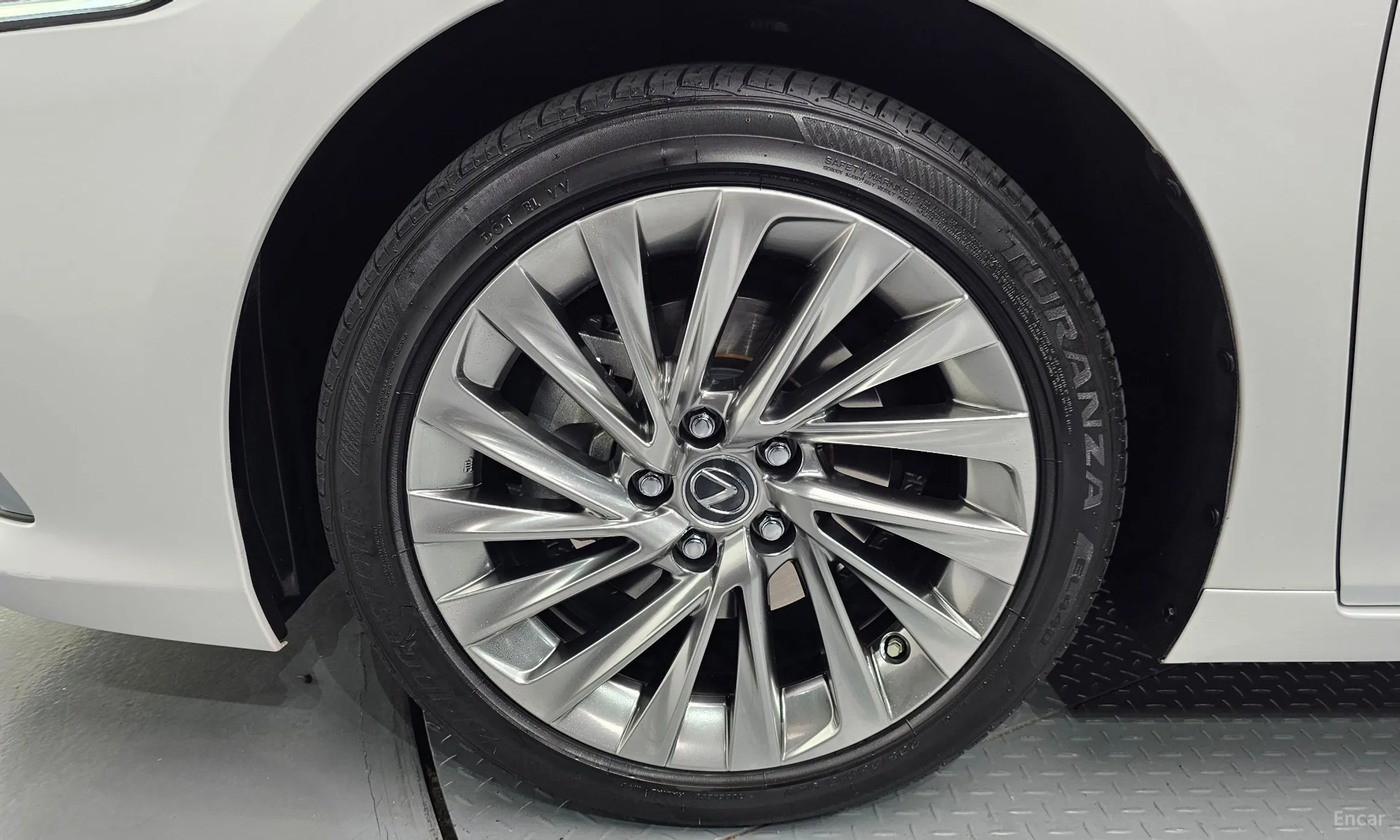 Lexus ES300h 7th Generation превью 5