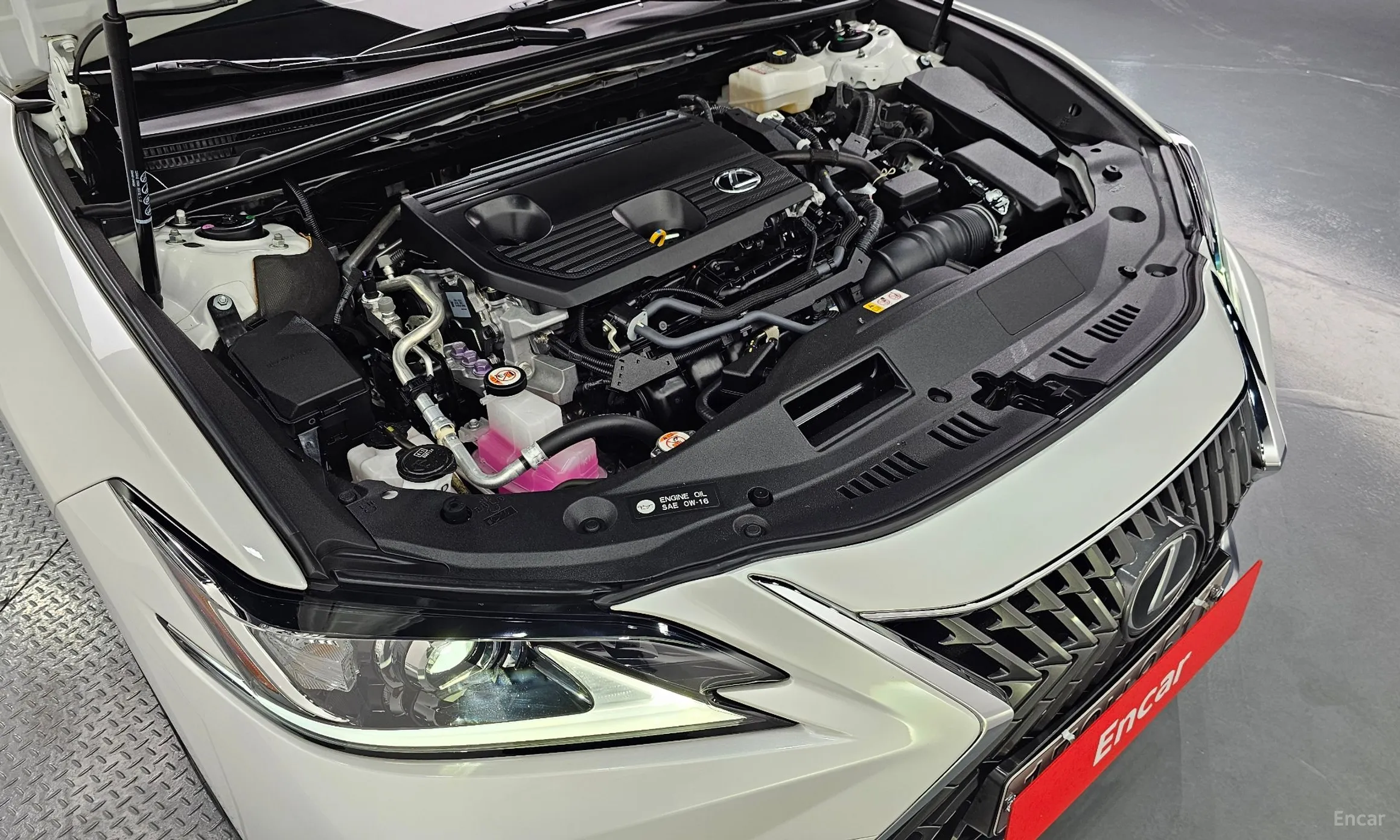 Lexus ES300h 7th Generation превью 6