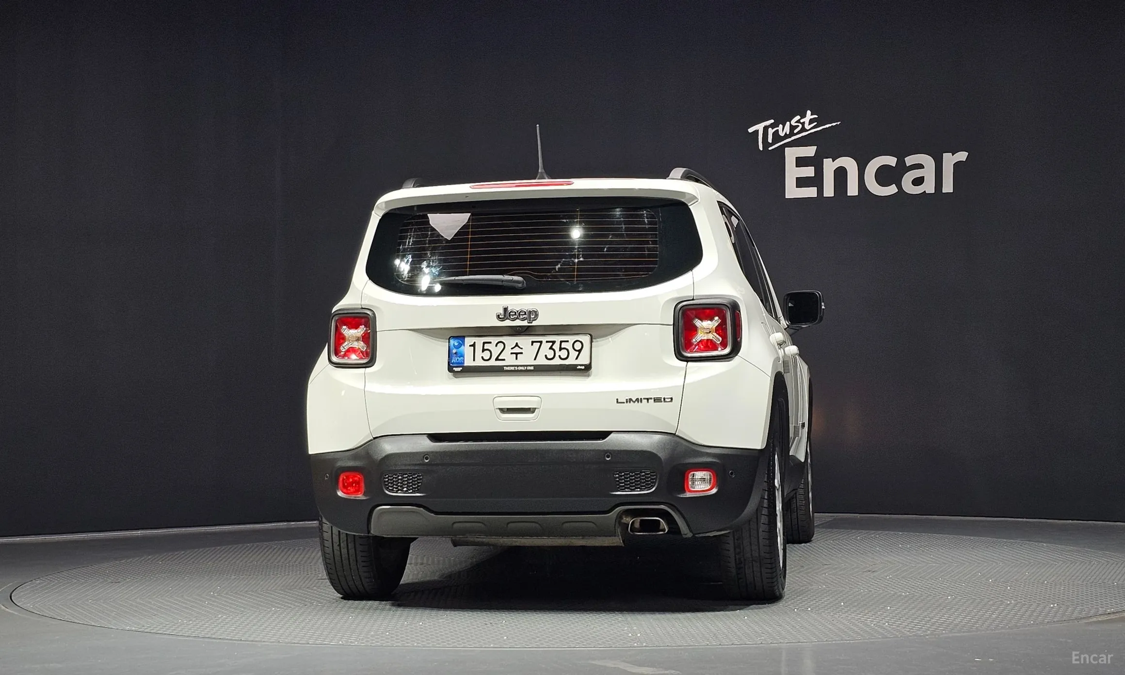 Jeep Renegade превью 4