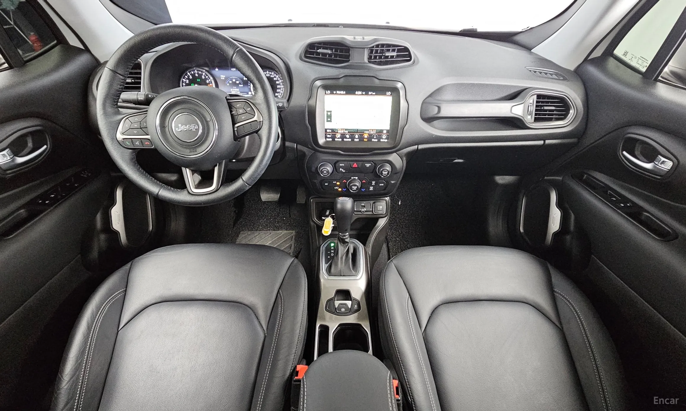 Jeep Renegade превью 7