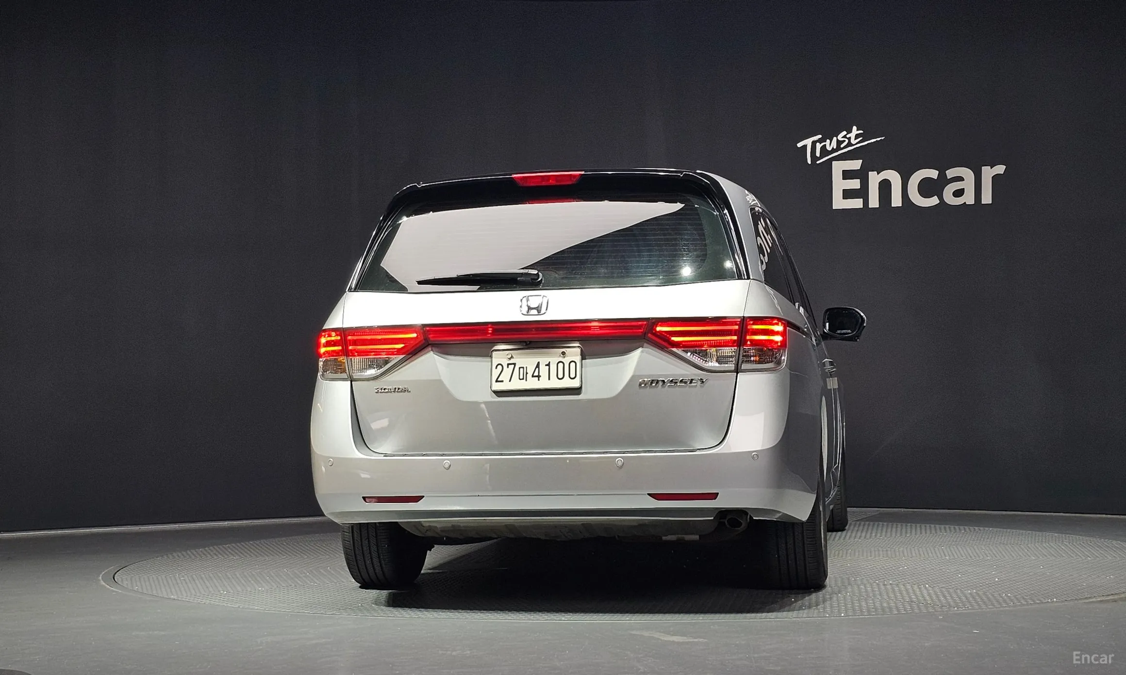 Honda Odyssey превью 4