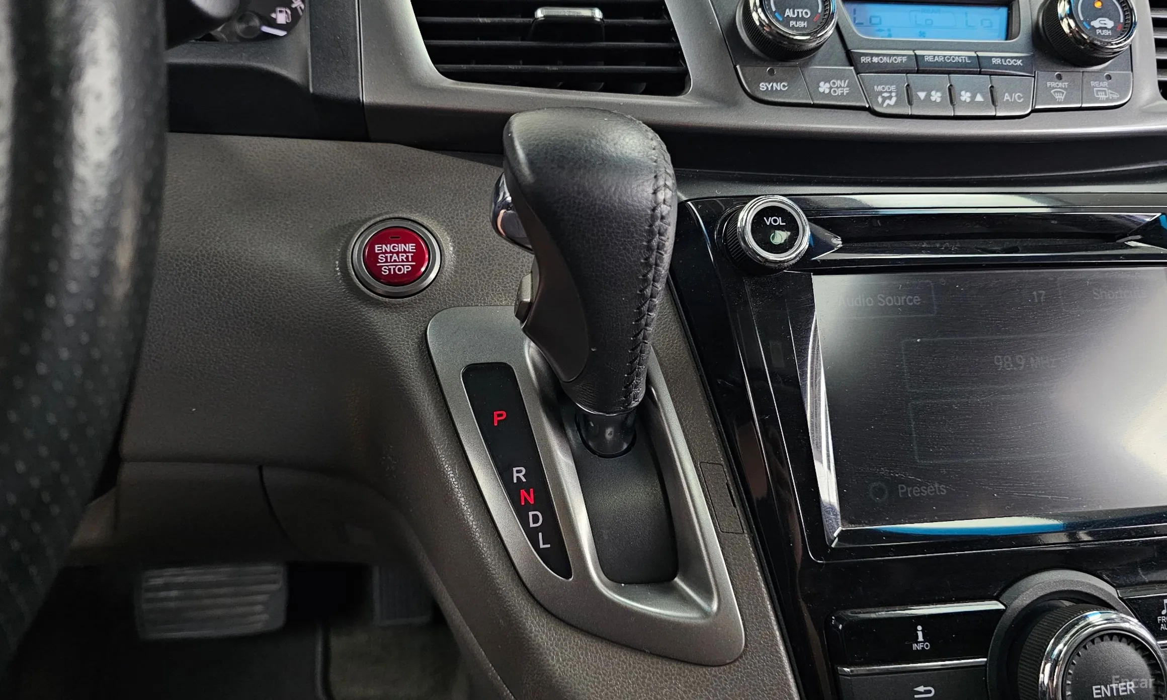 Honda Odyssey превью 9