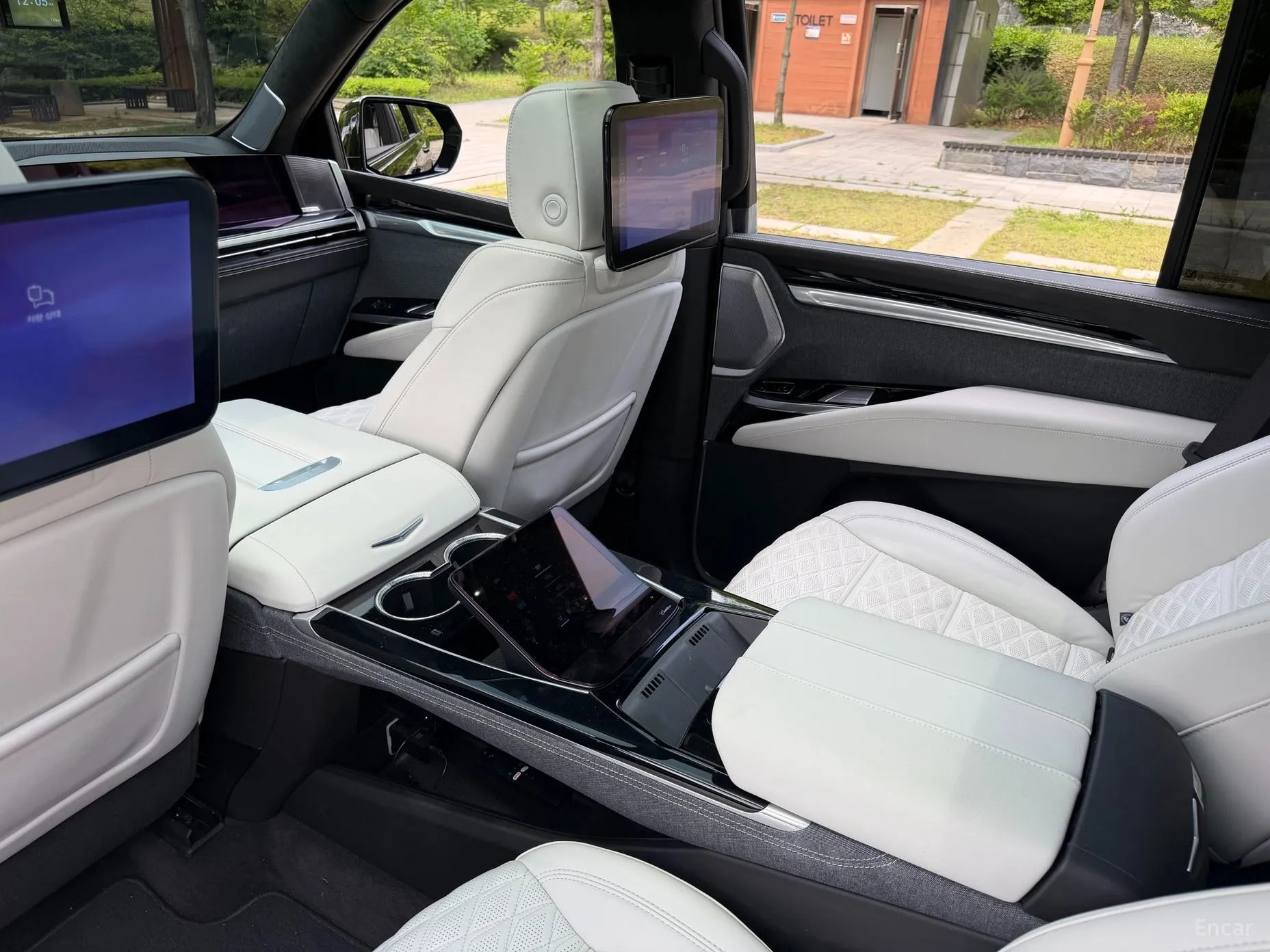Cadillac Escalade 5th Generation превью 13