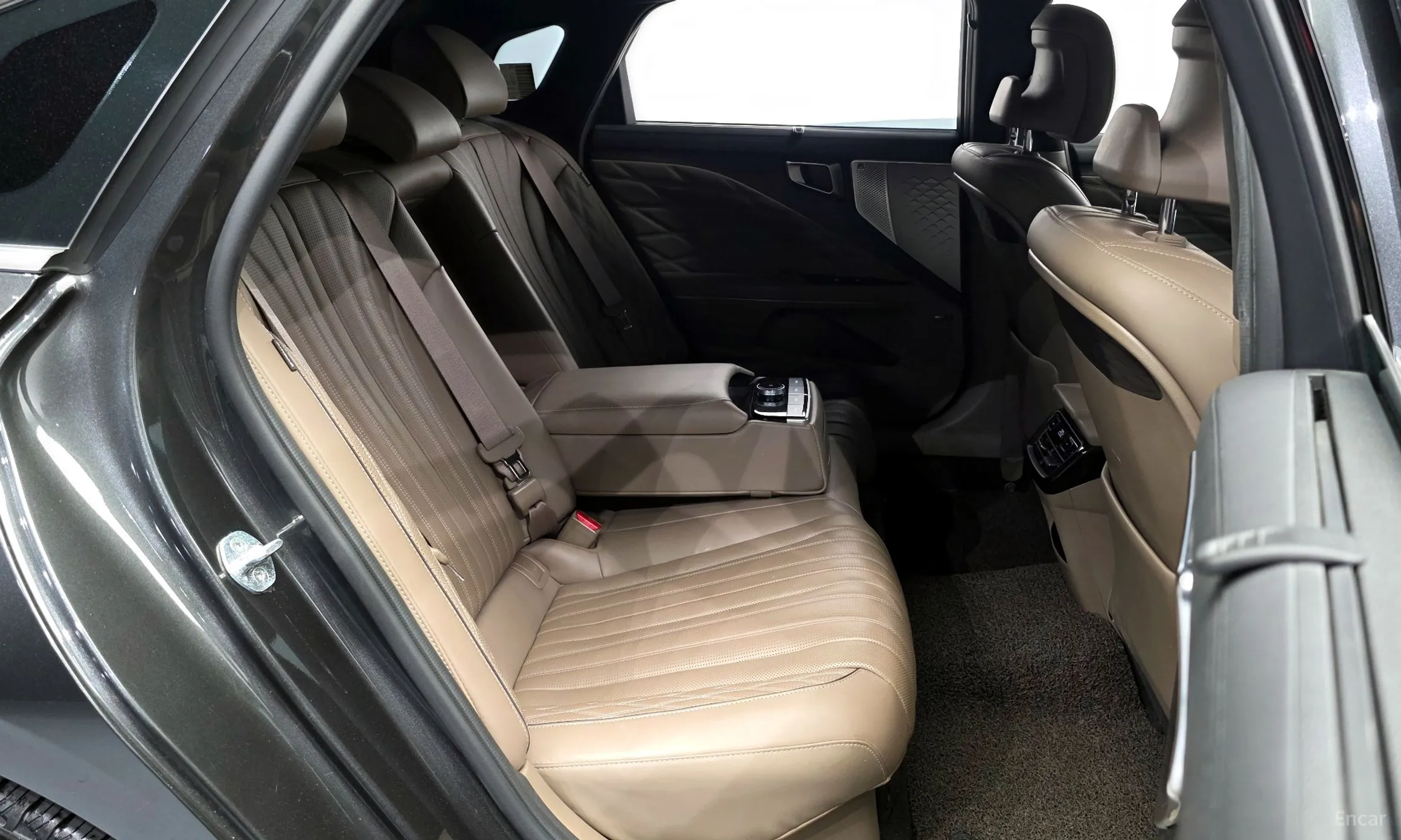 Kia K8 Hybrid превью 11