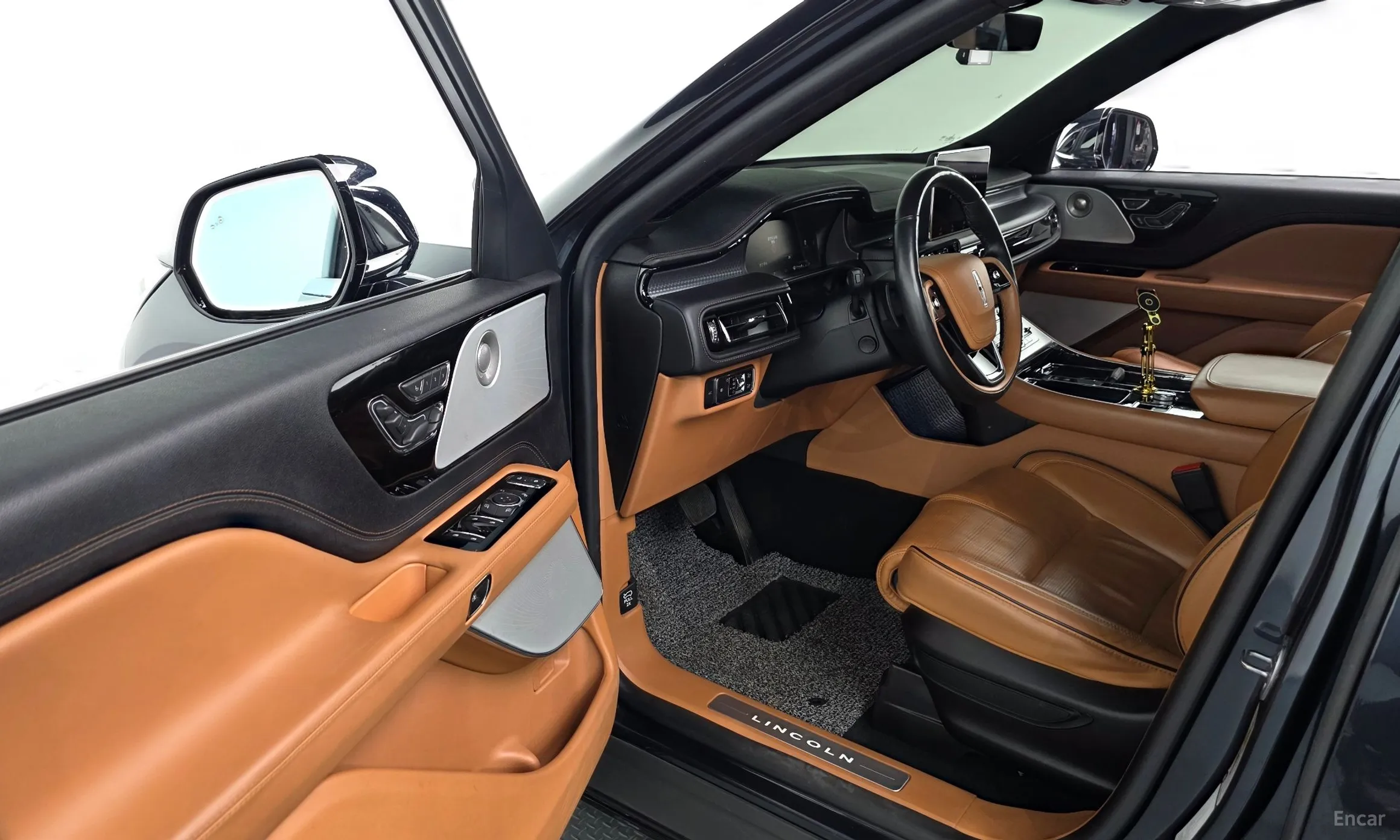 Lincoln Aviator 2nd Generation превью 10