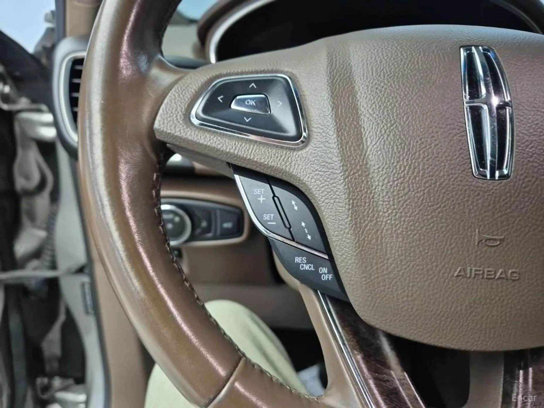 Lincoln MKX 2nd Generation превью 16