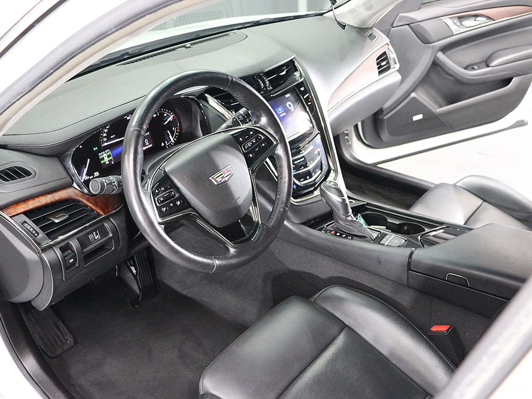 Cadillac CTS Gen 3 превью 16