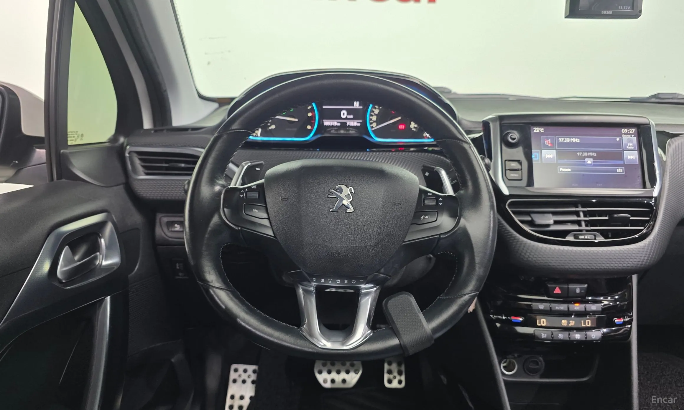 Peugeot 2008. превью 12