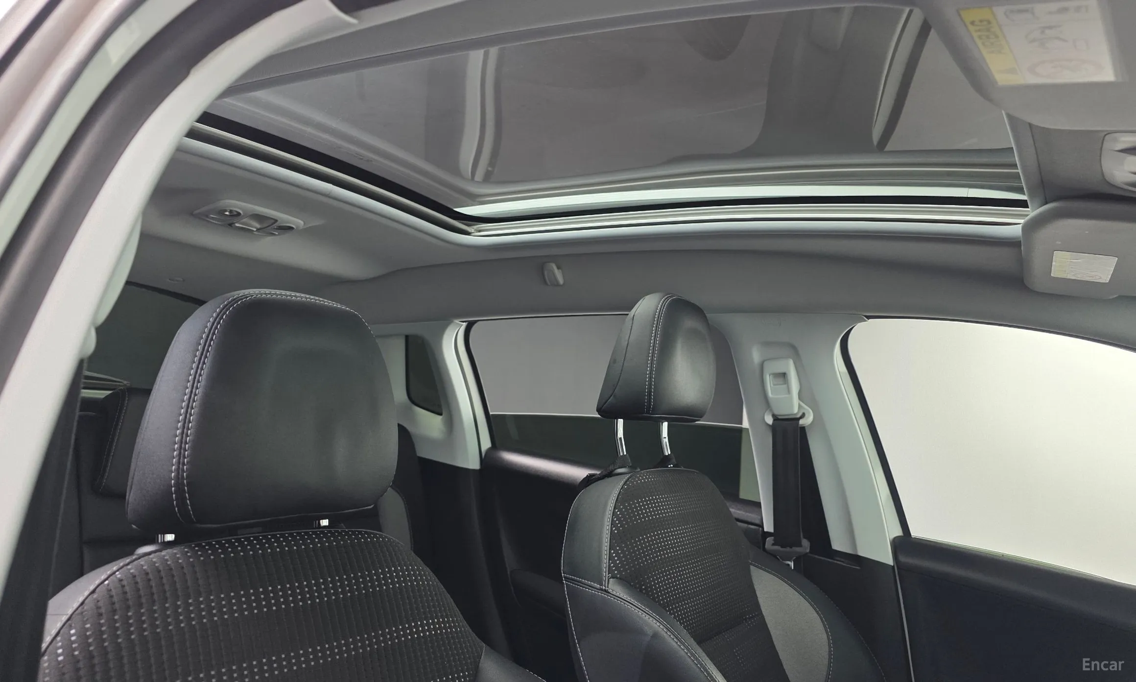 Peugeot 2008. превью 17