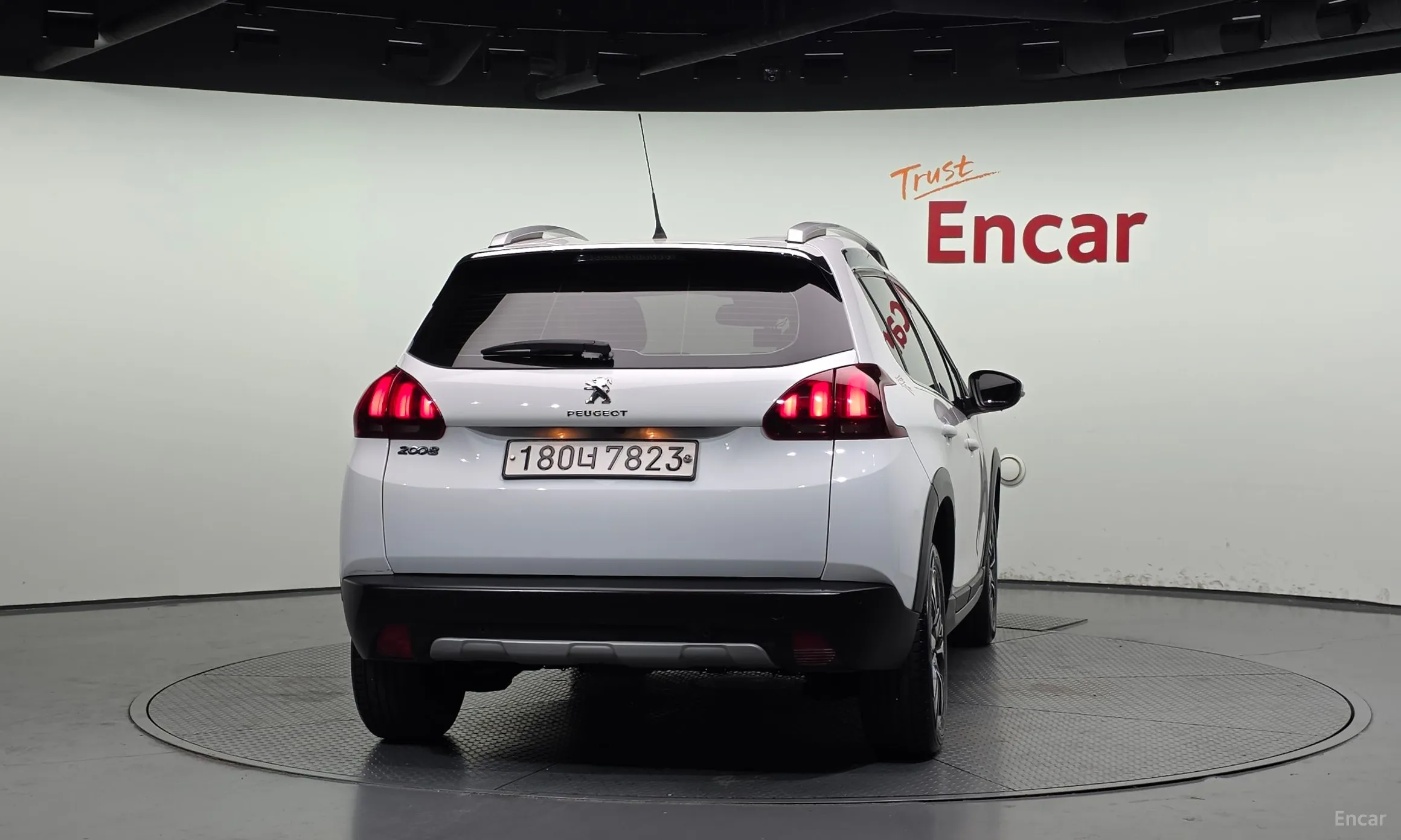 Peugeot 2008. превью 4