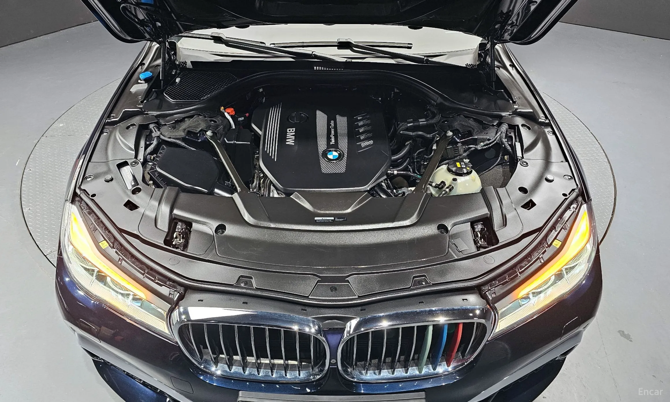 BMW 7 Series (G11) превью 6