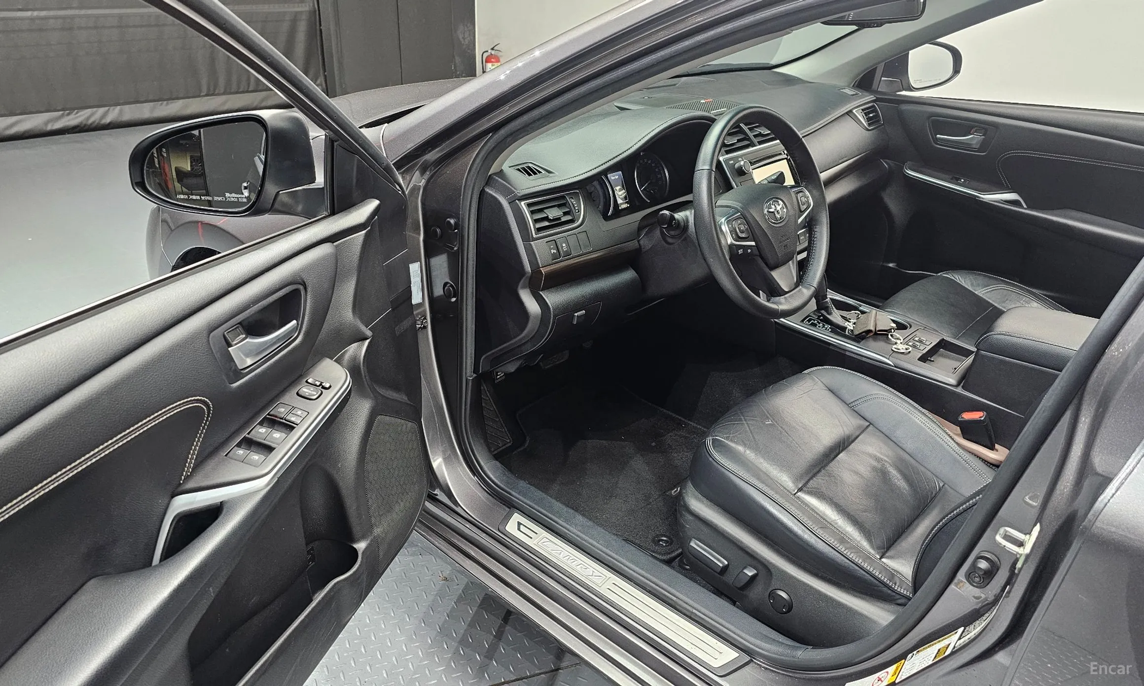 Toyota New Camry превью 10