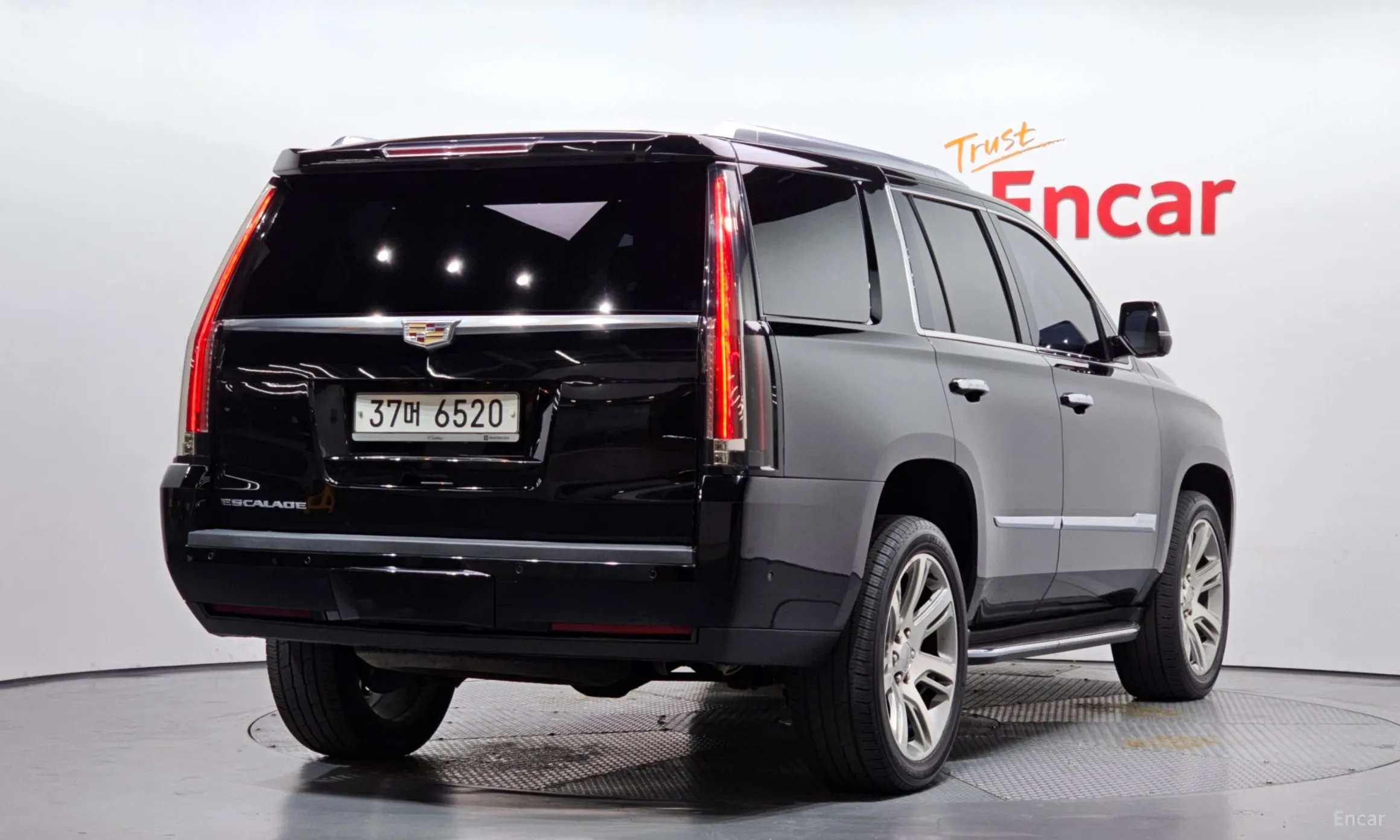 Cadillac Escalade превью 2