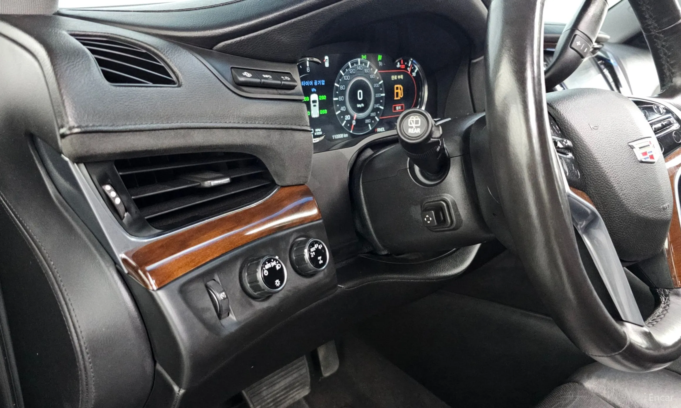 Cadillac Escalade превью 19