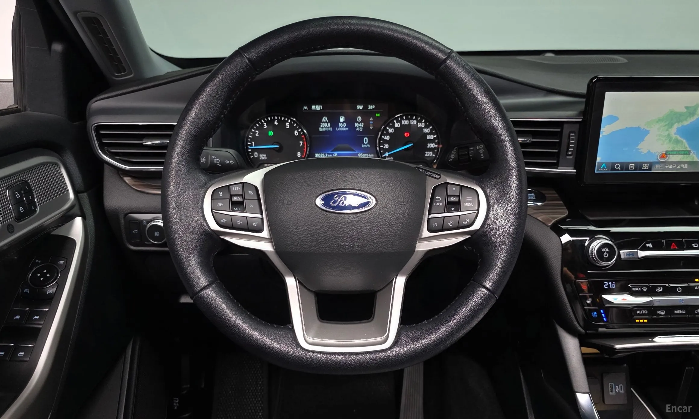 Ford Explorer 6th Generation превью 12