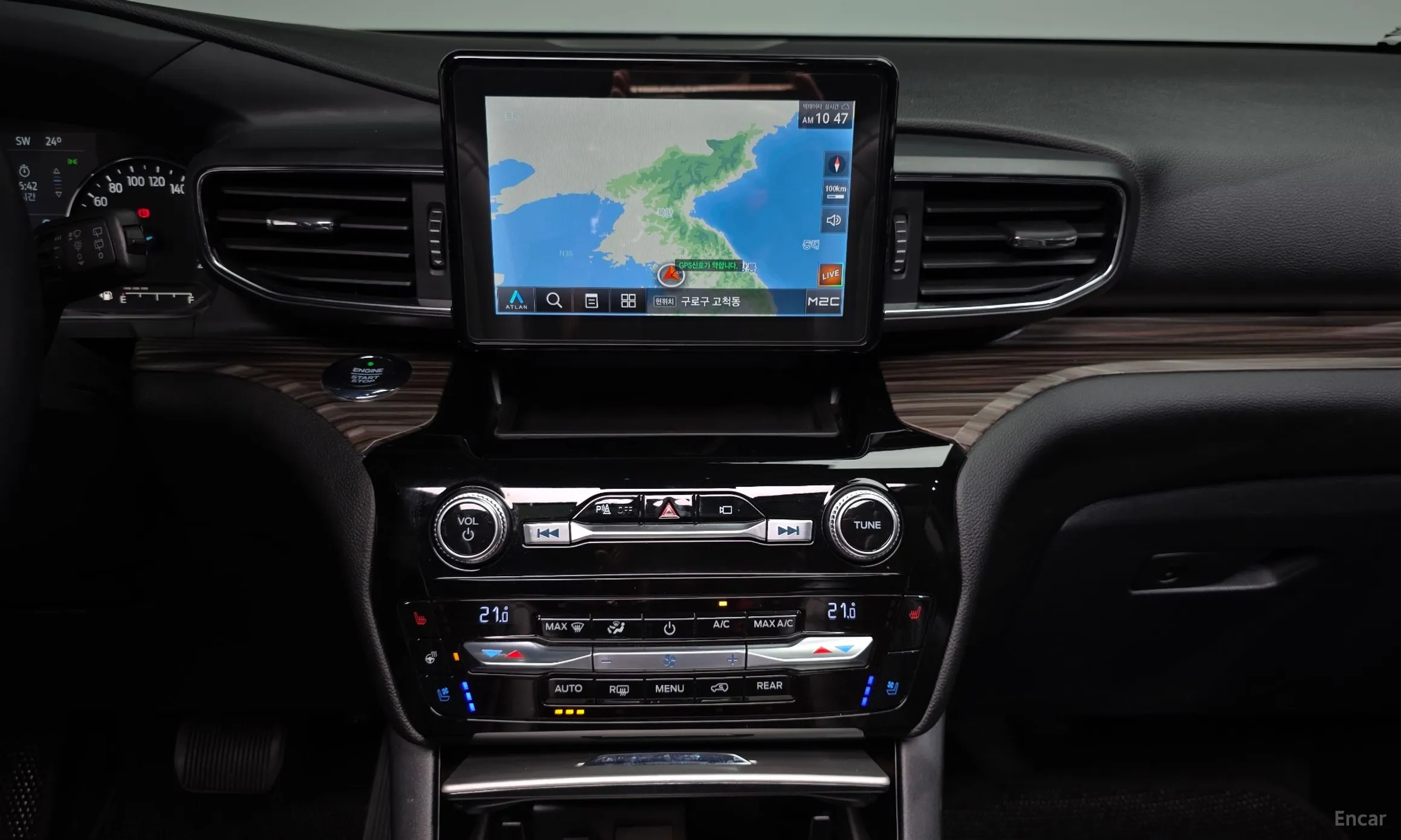 Ford Explorer 6th Generation превью 13