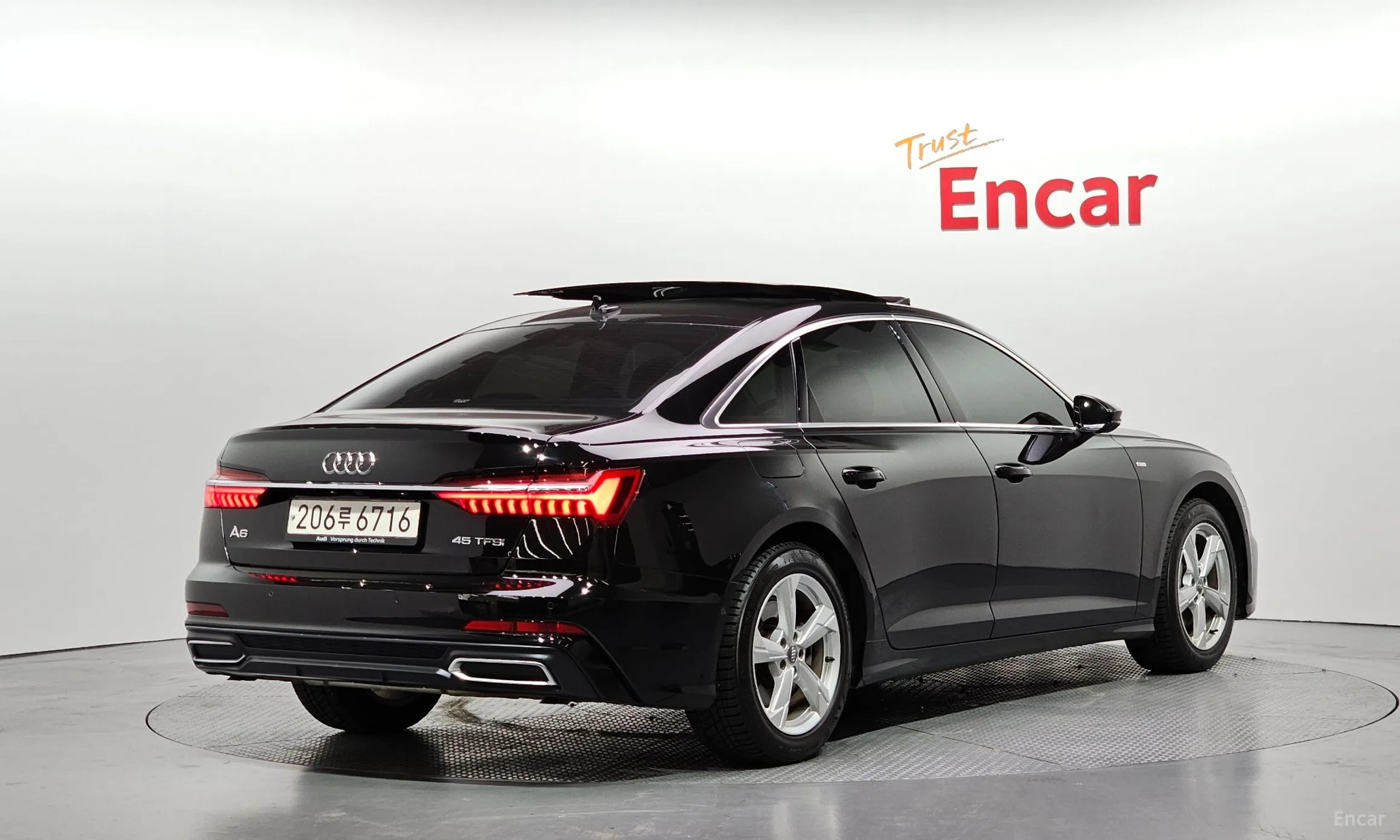 Audi A6 (C8) превью 2