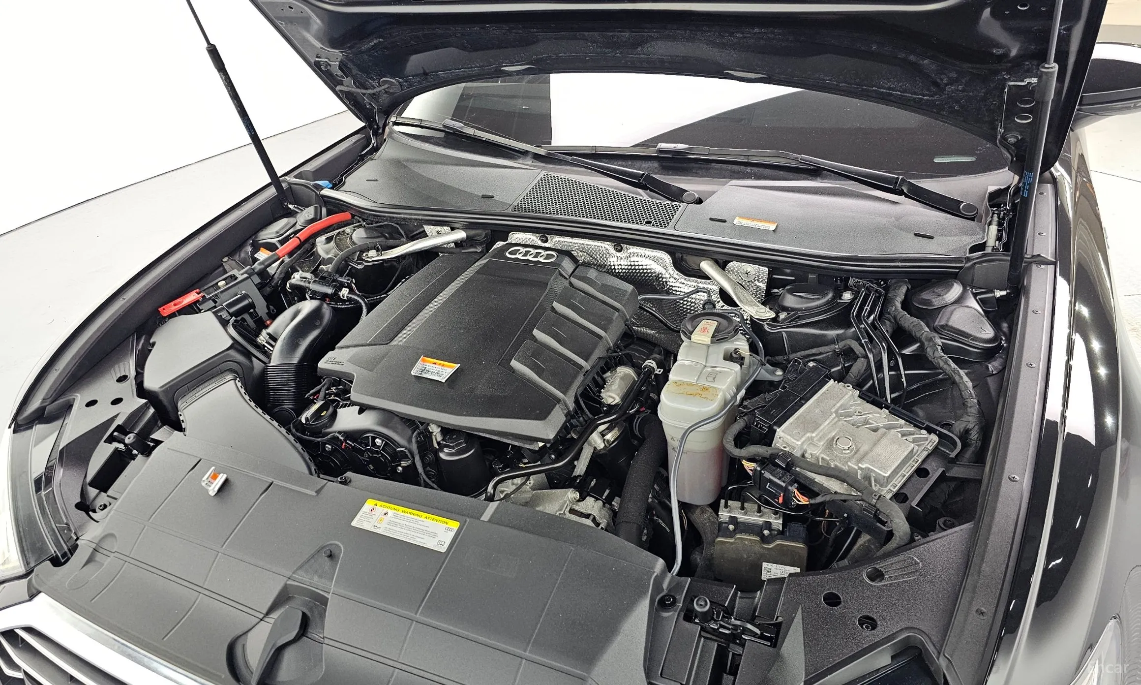 Audi A6 (C8) превью 6