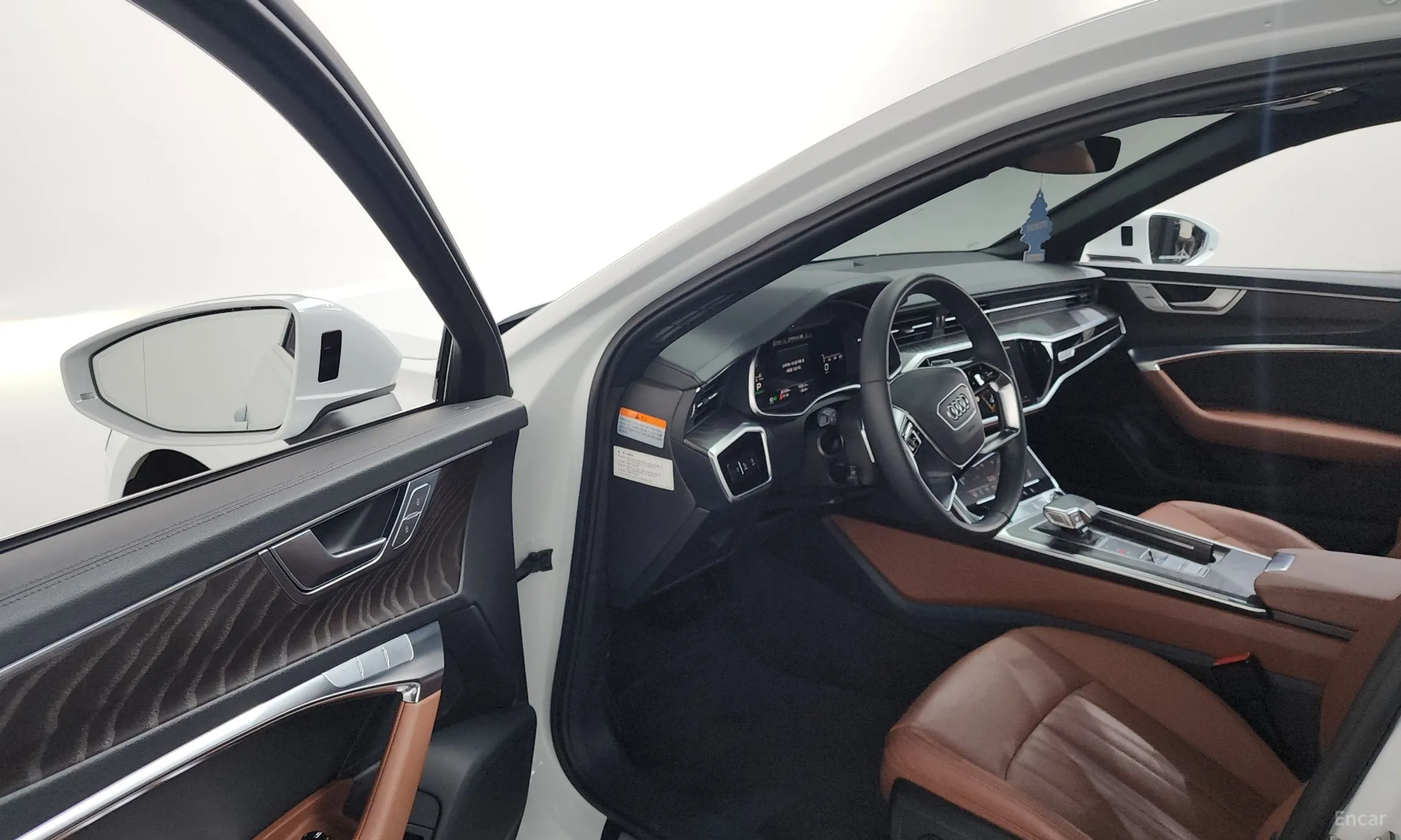 Audi A6 (C8) превью 10