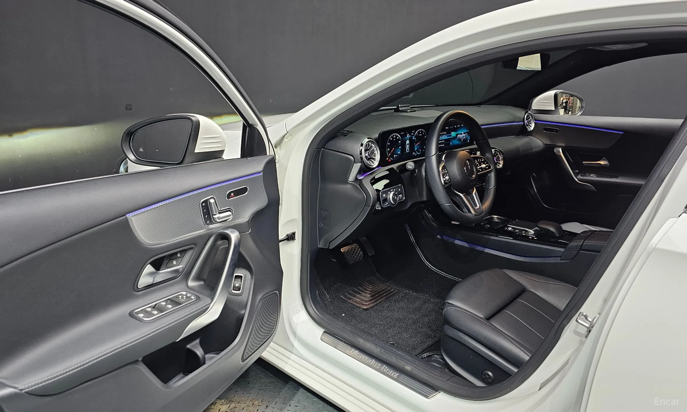 Mercedes Benz A-Class W177 превью 10