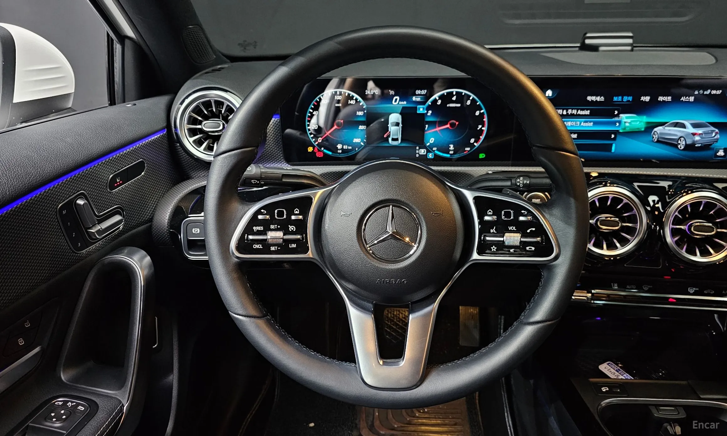 Mercedes Benz A-Class W177 превью 13