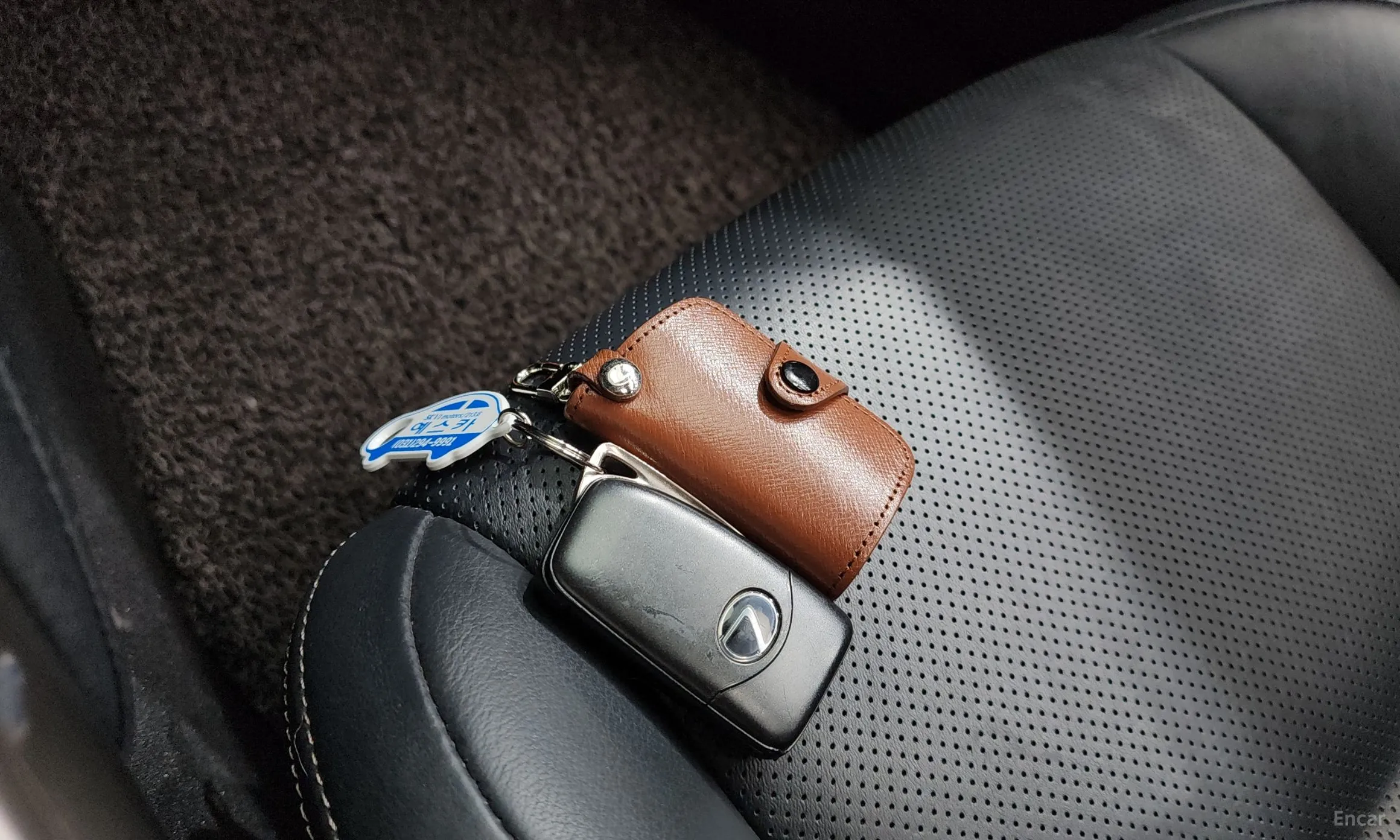 Lexus New IS200t превью 17