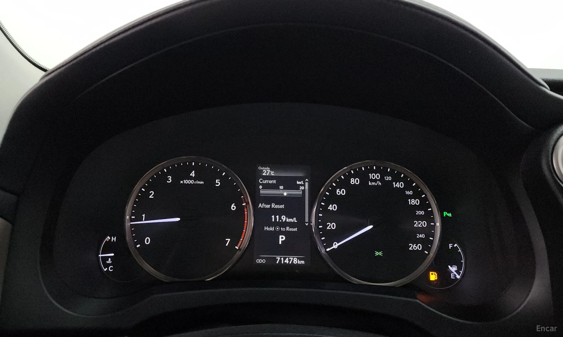 Lexus New IS200t превью 8