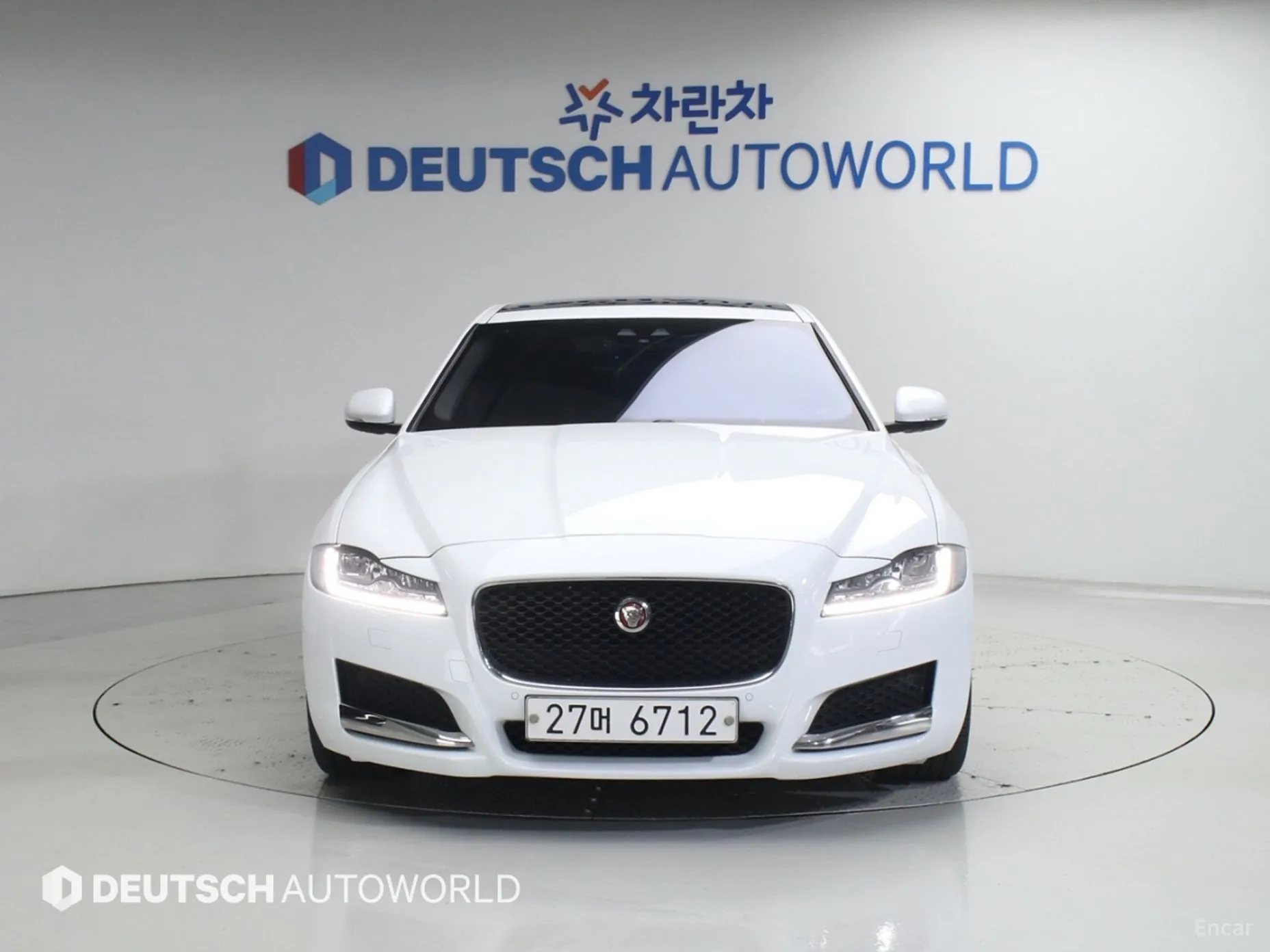 Jaguar XF (x260) превью 3