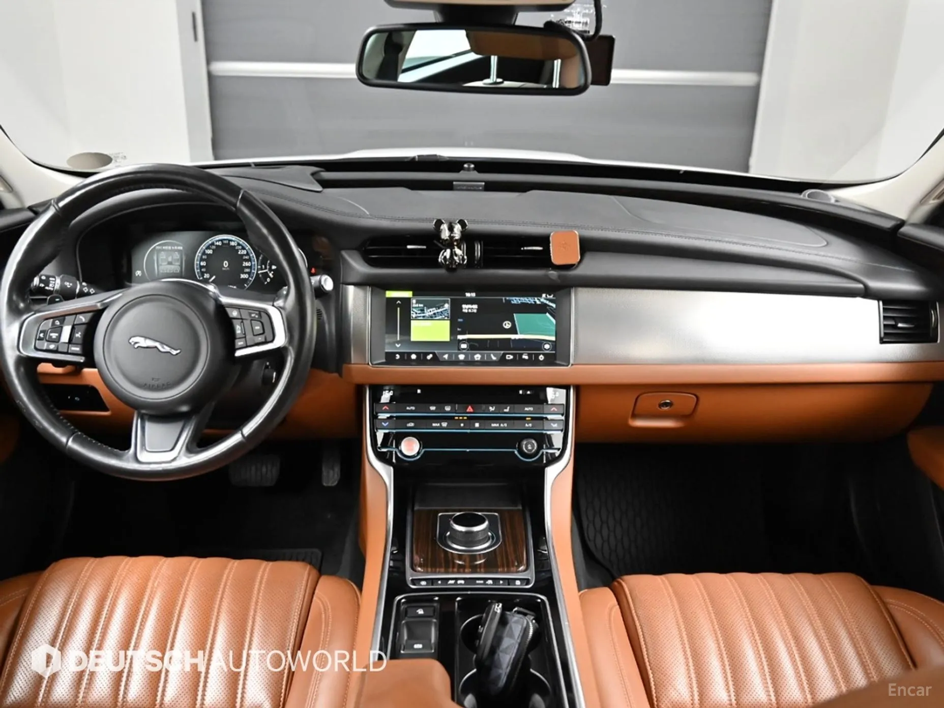 Jaguar XF (x260) превью 7