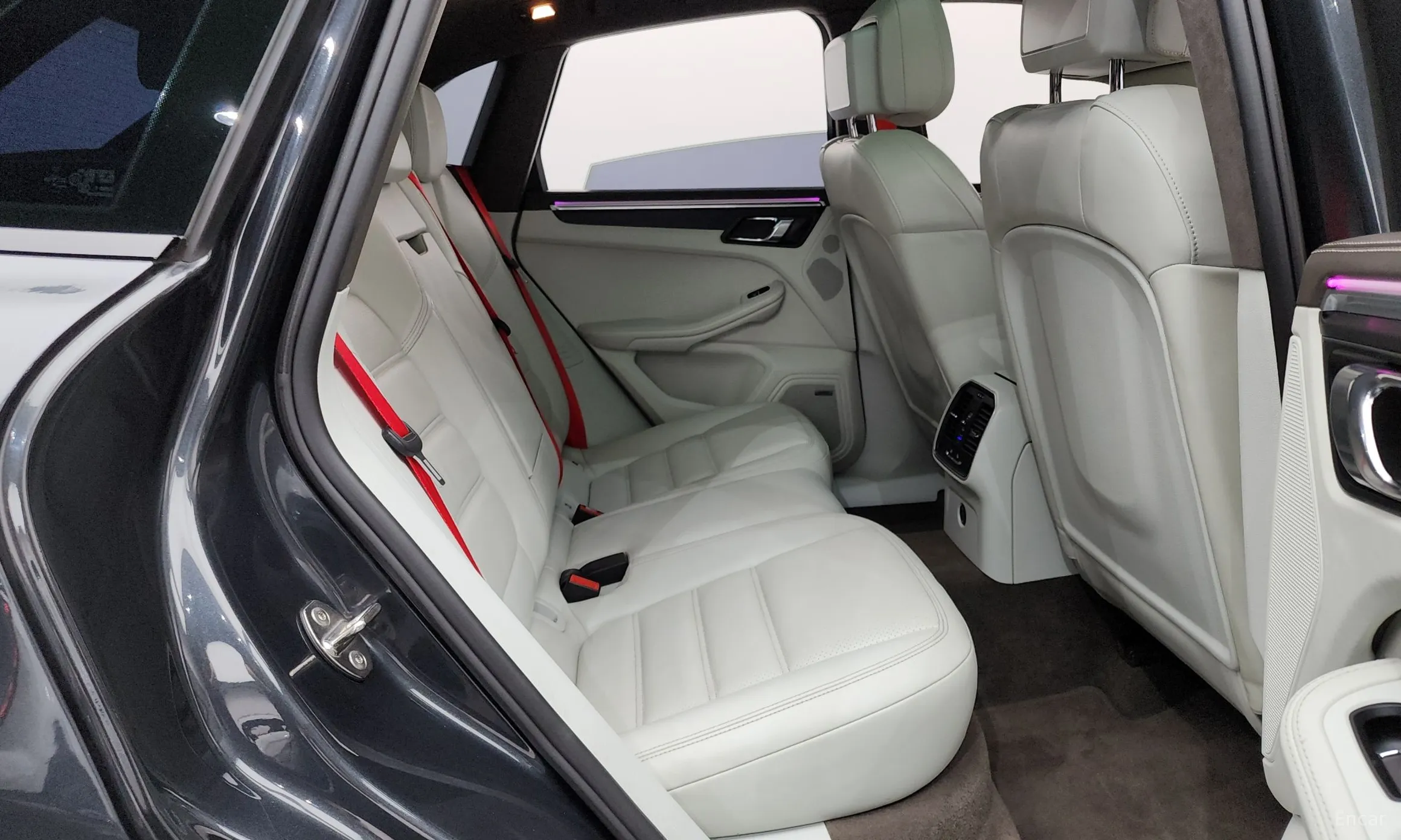 Porsche Macan превью 11