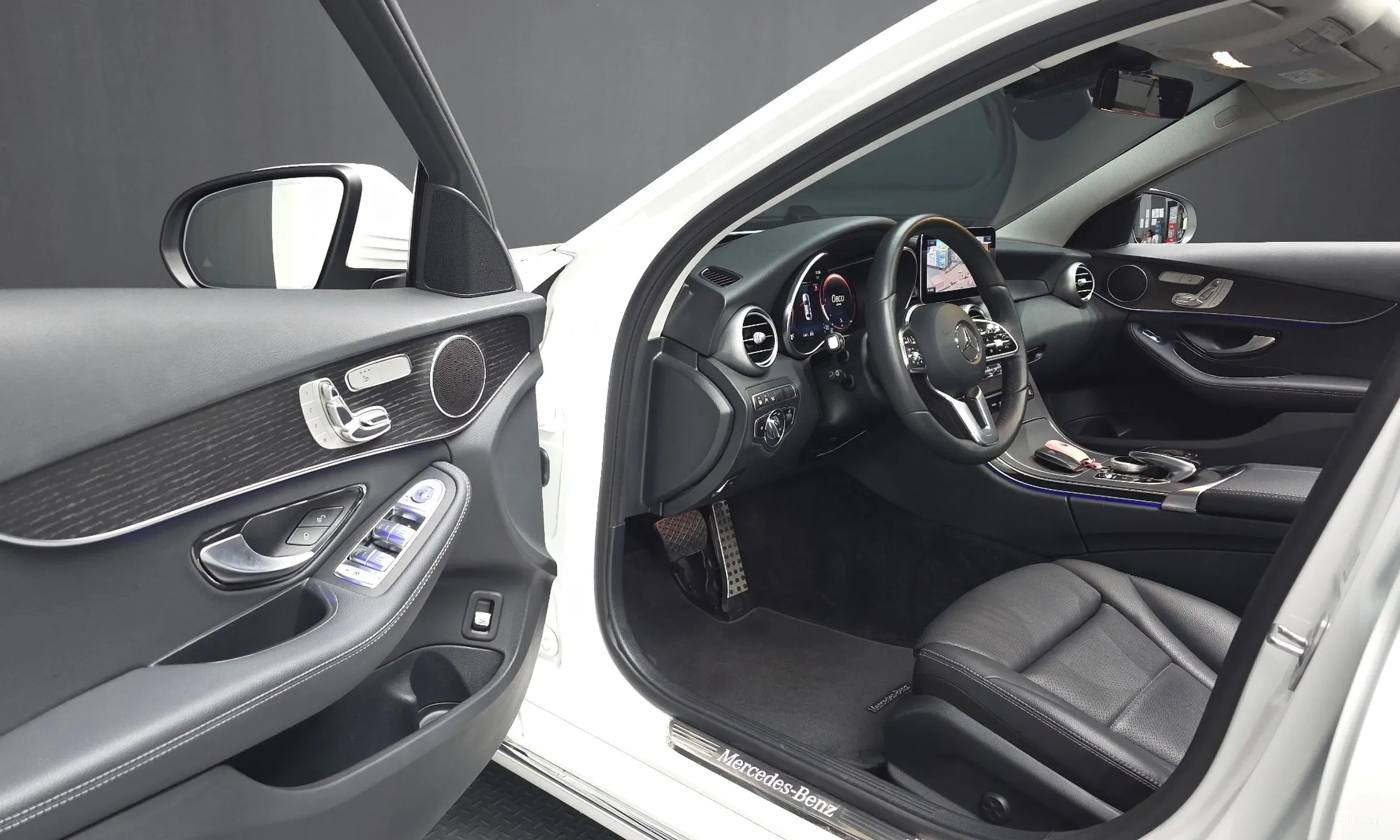 Mercedes Benz C-Class W205 превью 10