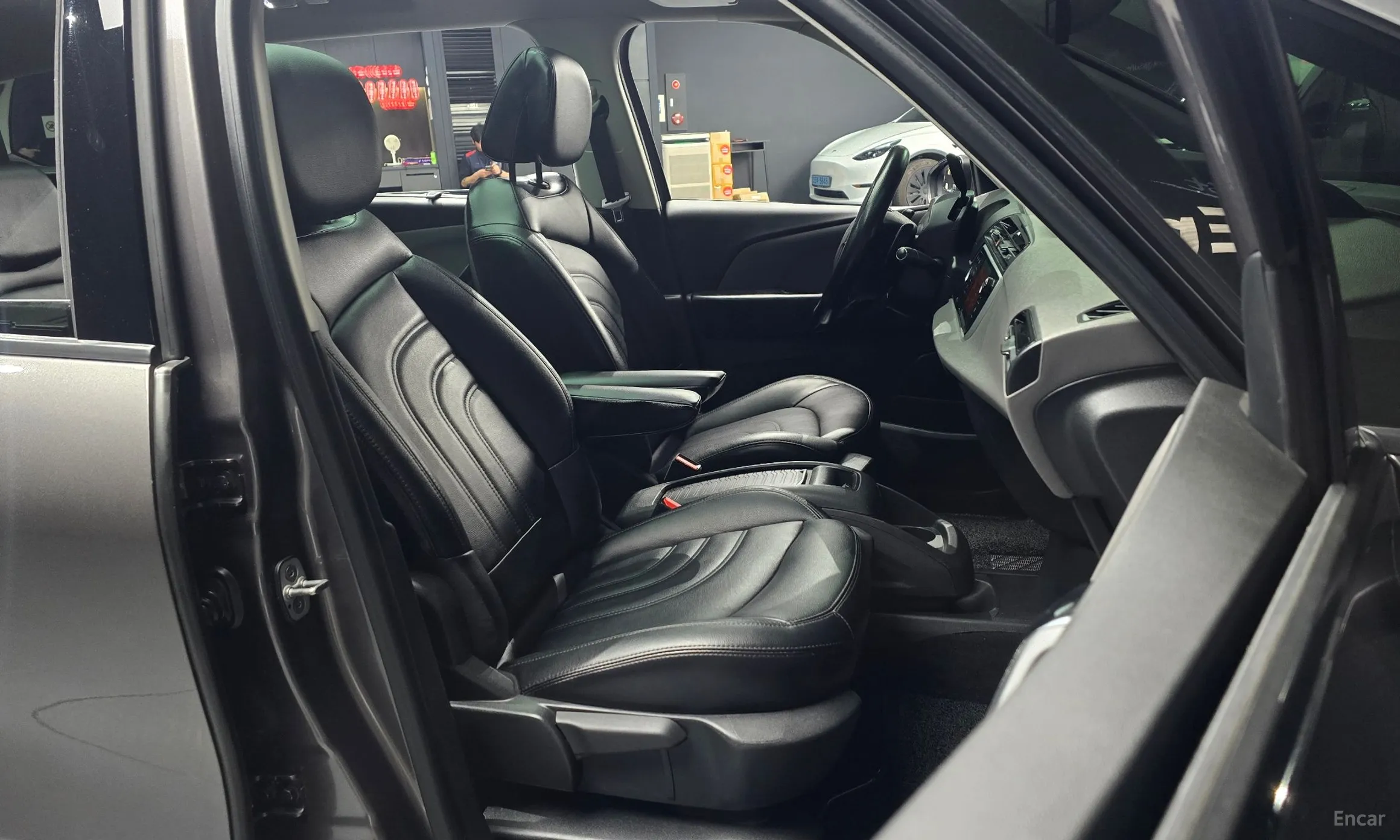 Citroën/DS Grand C4 Picasso превью 10