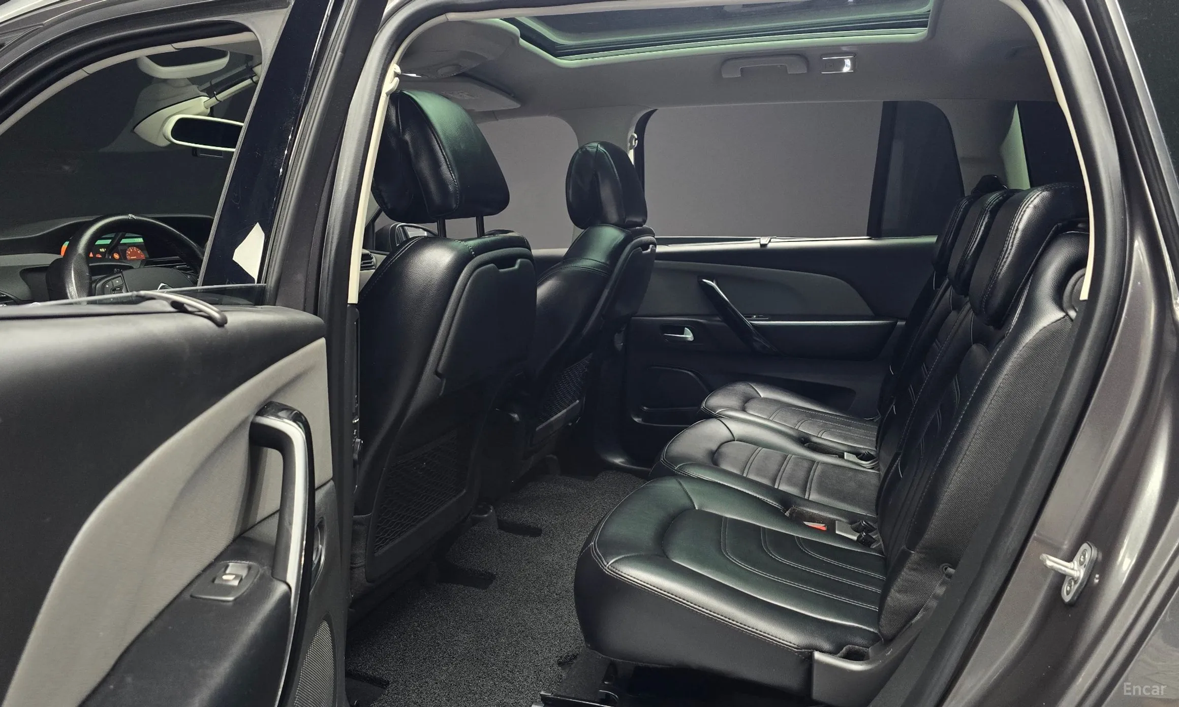 Citroën/DS Grand C4 Picasso превью 12