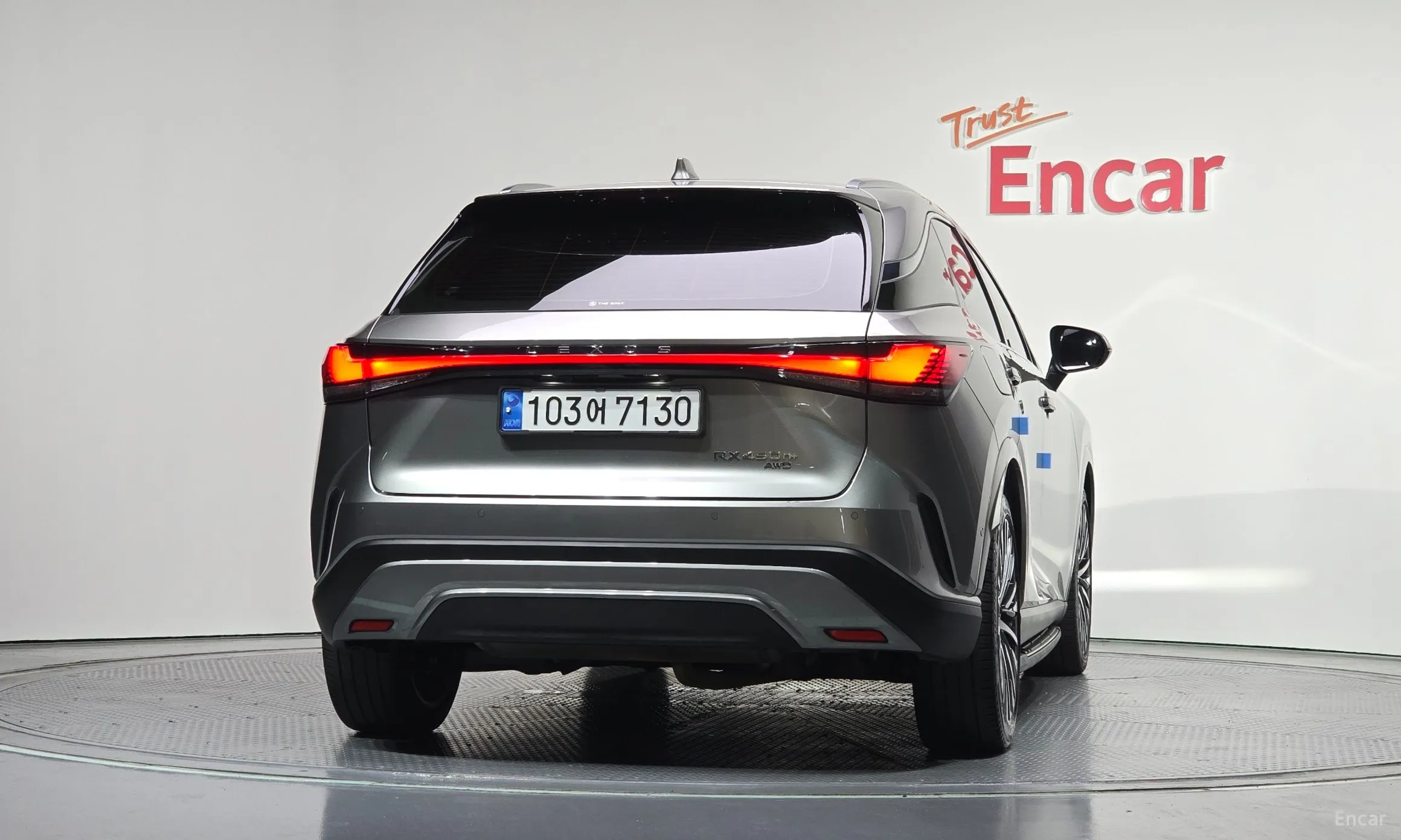 Lexus RX450h + 5th Gen превью 4