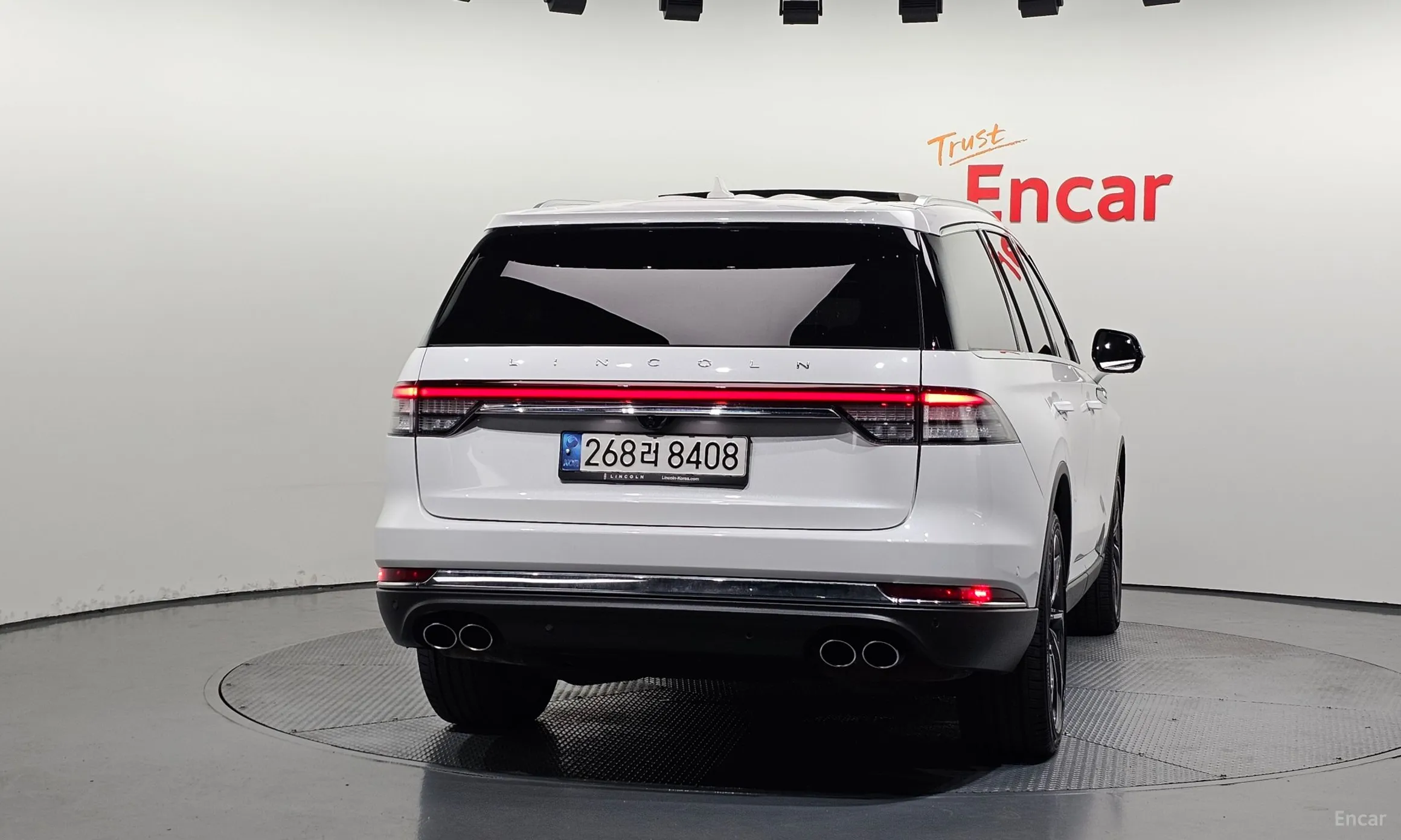 Lincoln Aviator 2nd Generation превью 4