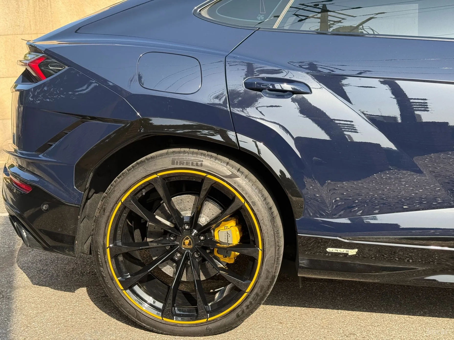 Lamborghini Urus превью 3